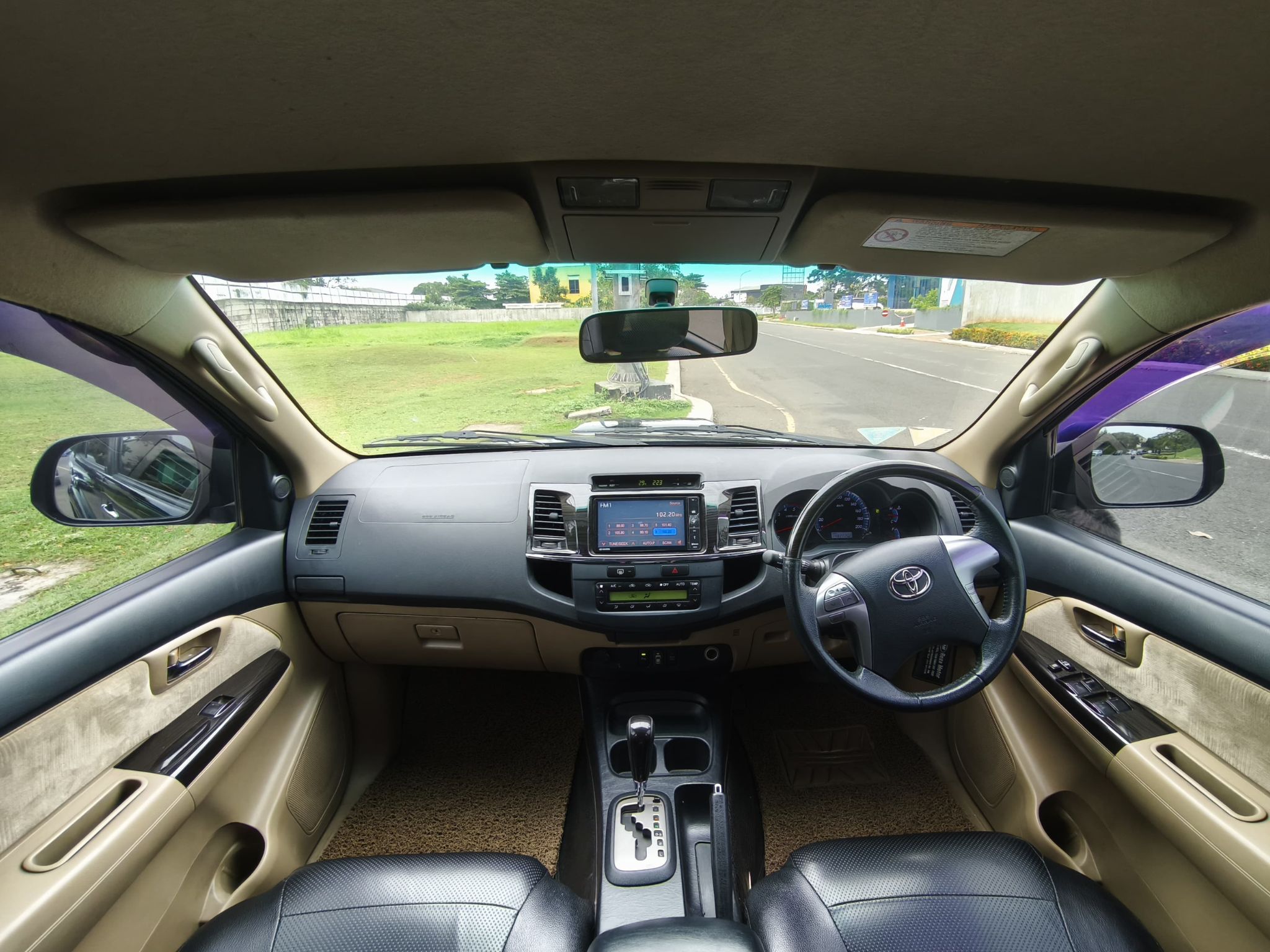 Toyota Fortuner G VNT TRD AT 2014 - Image 11