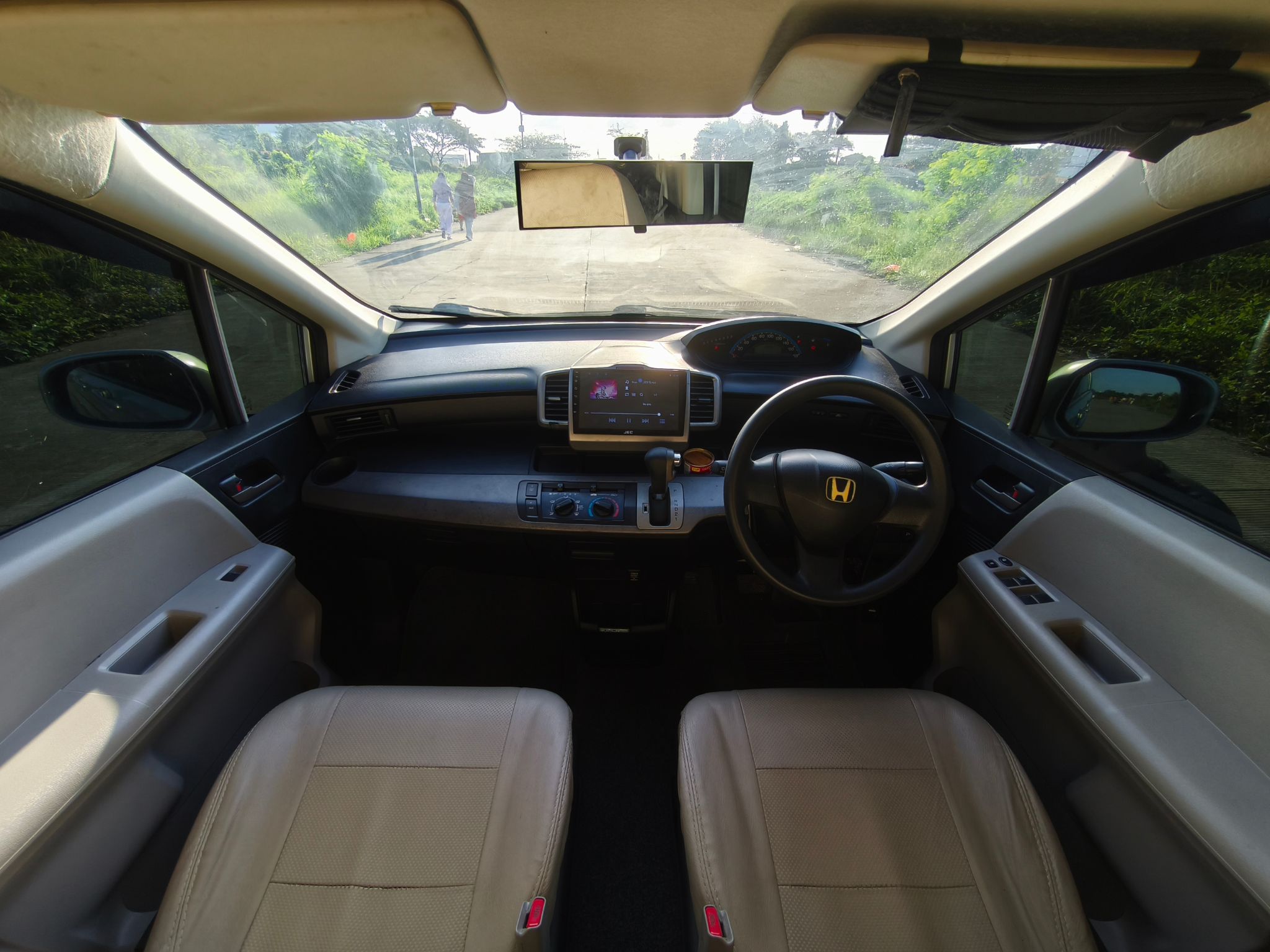 Honda Freed SD 2012 A/T - Image 11