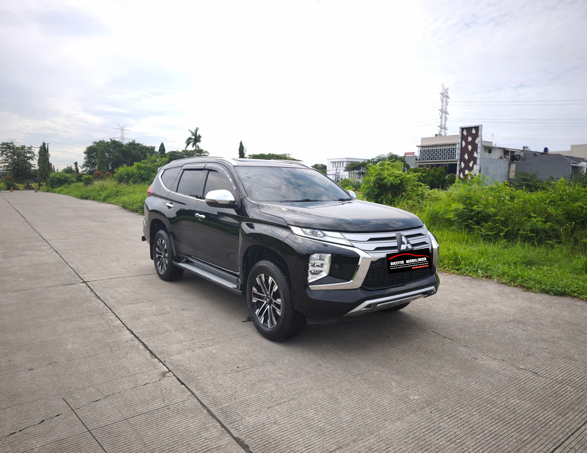 Pajero Sport Dakar 2022 A/T - Image 4