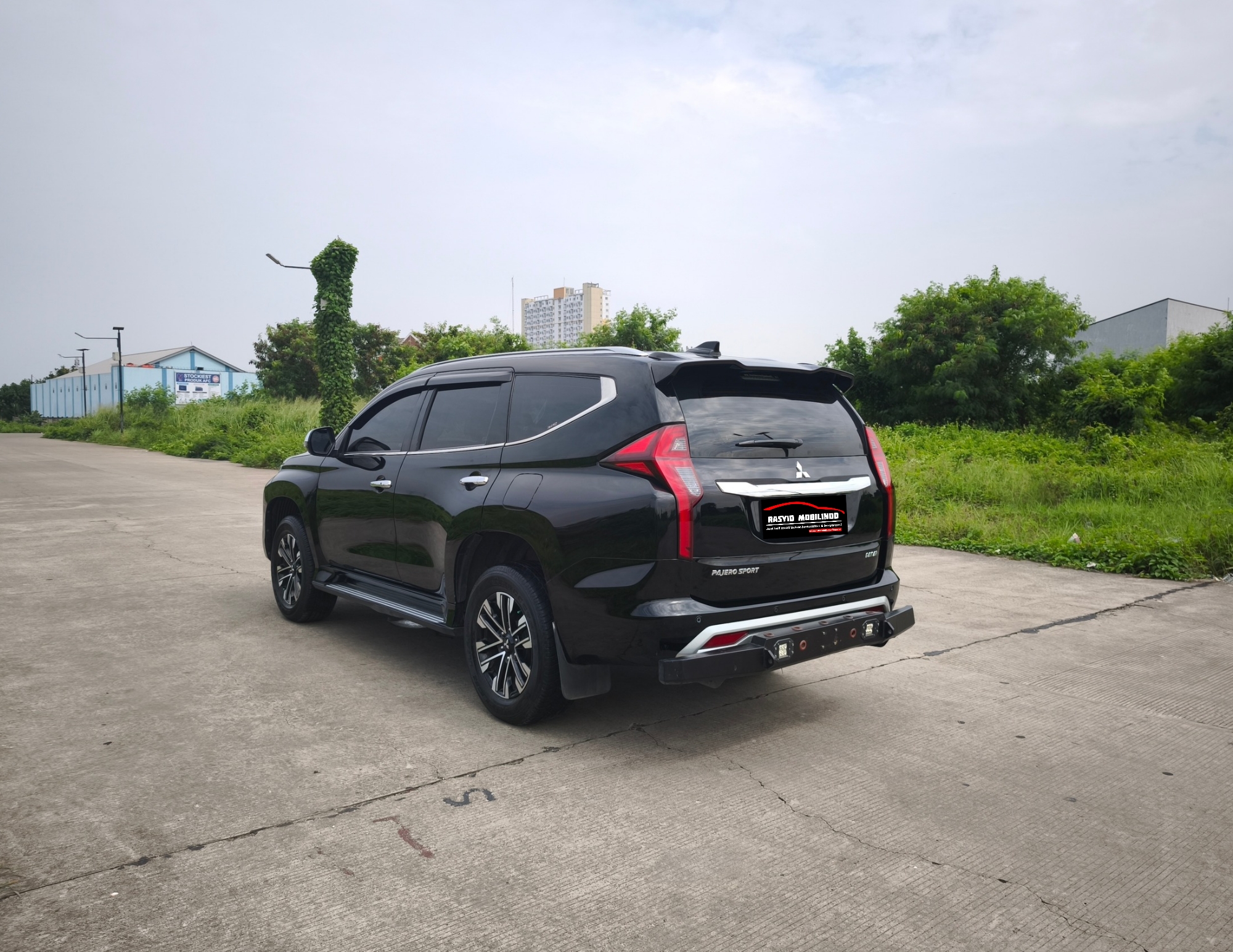 Pajero Sport Dakar 2022 A/T - Image 7