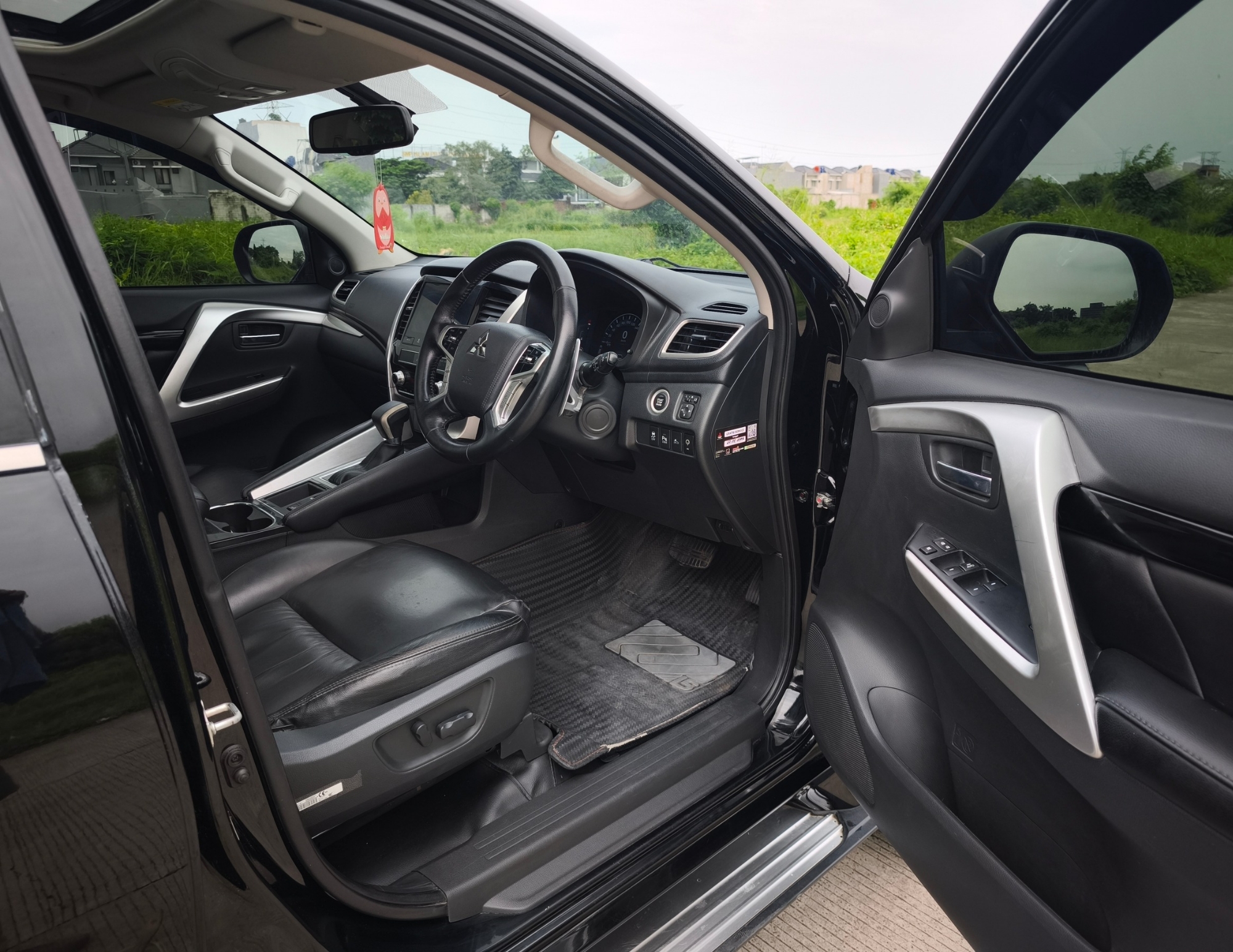 Pajero Sport Dakar 2022 A/T - Image 10