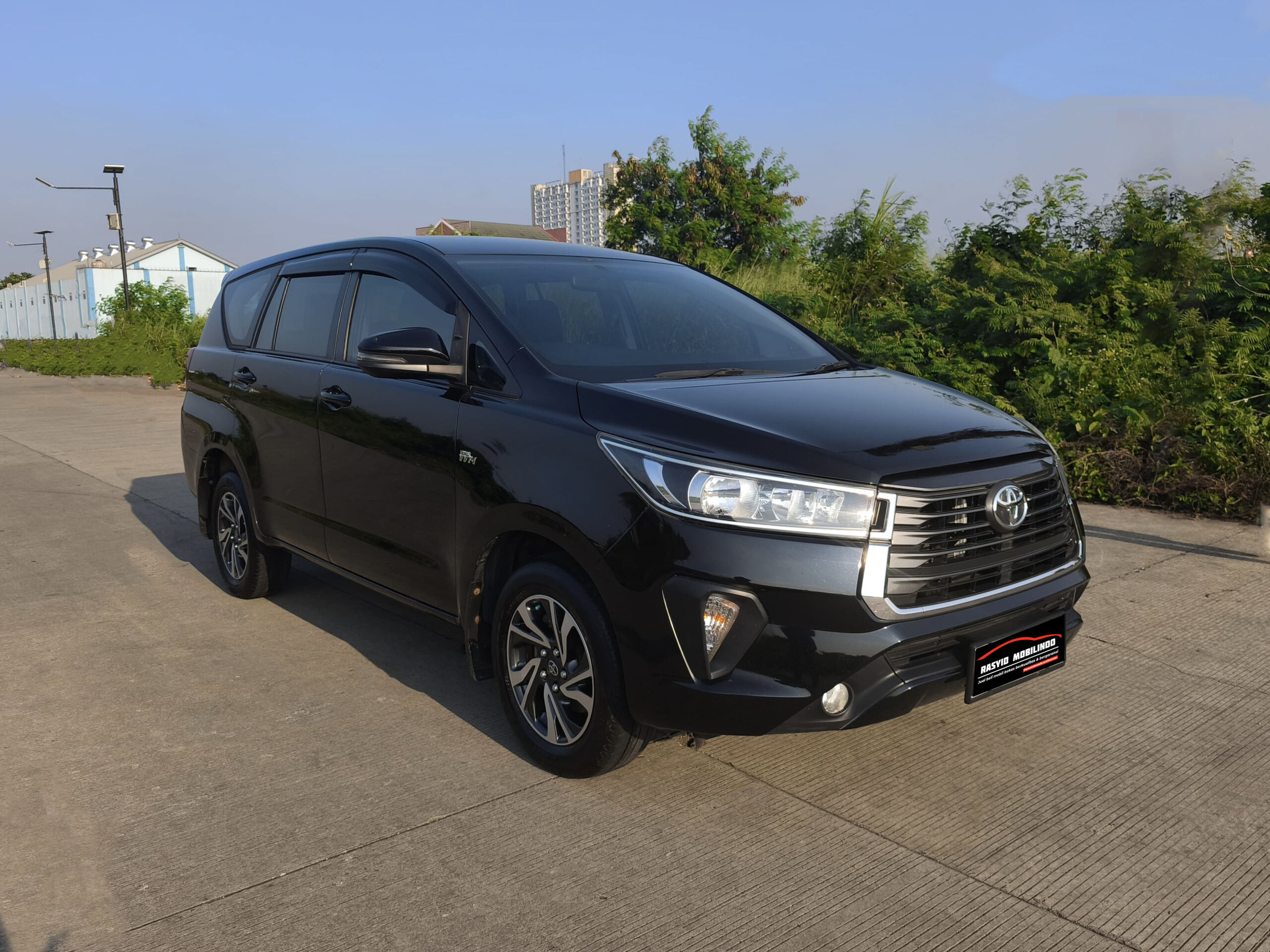 Toyota Innova Reborn G 2021 M/T - Image 3