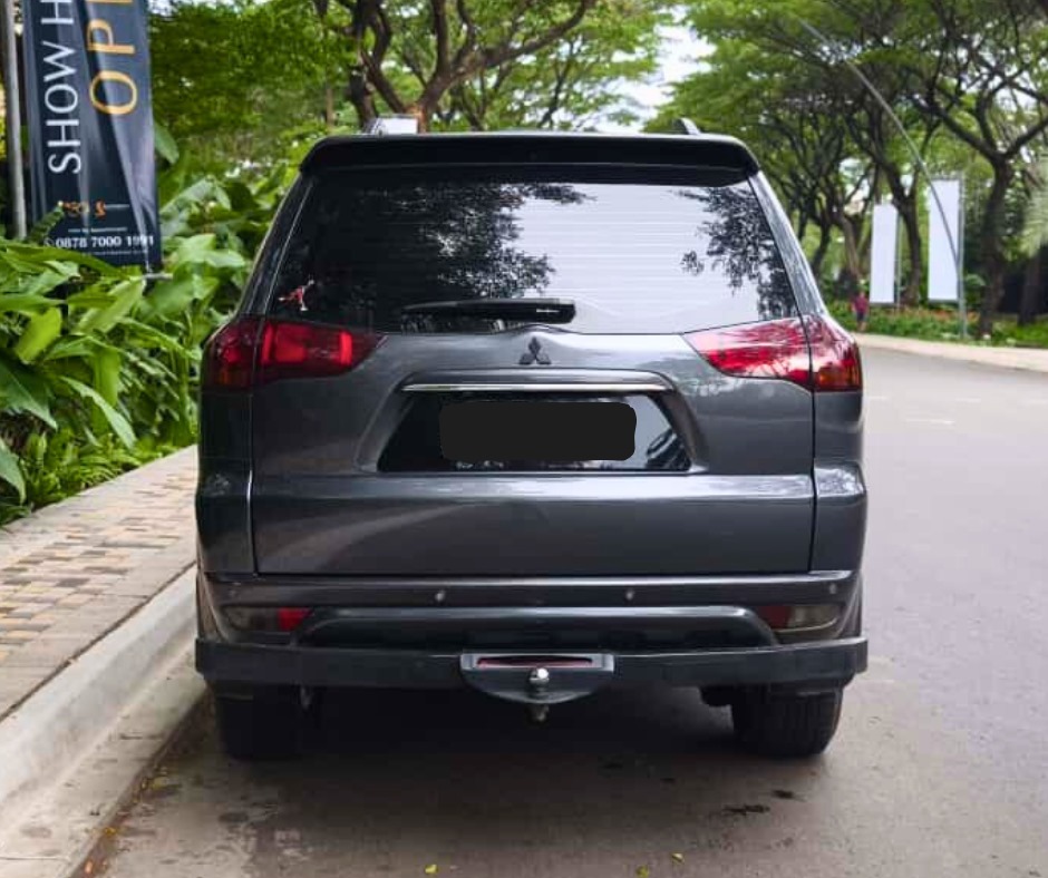 Pajero Sport Exceed 2011 A/T - Image 6