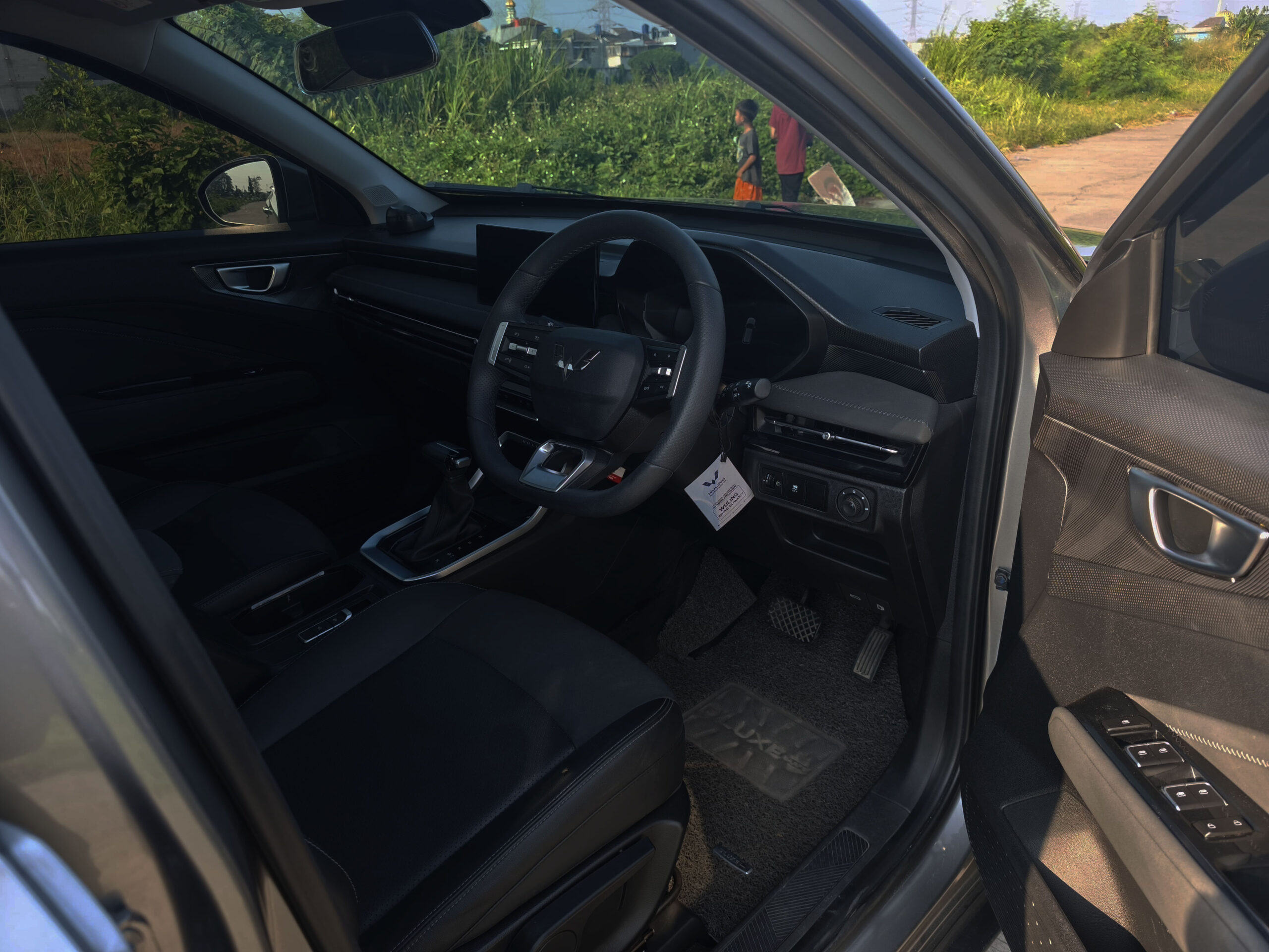 Wuling Alvez EX CVT 2023 - Image 11