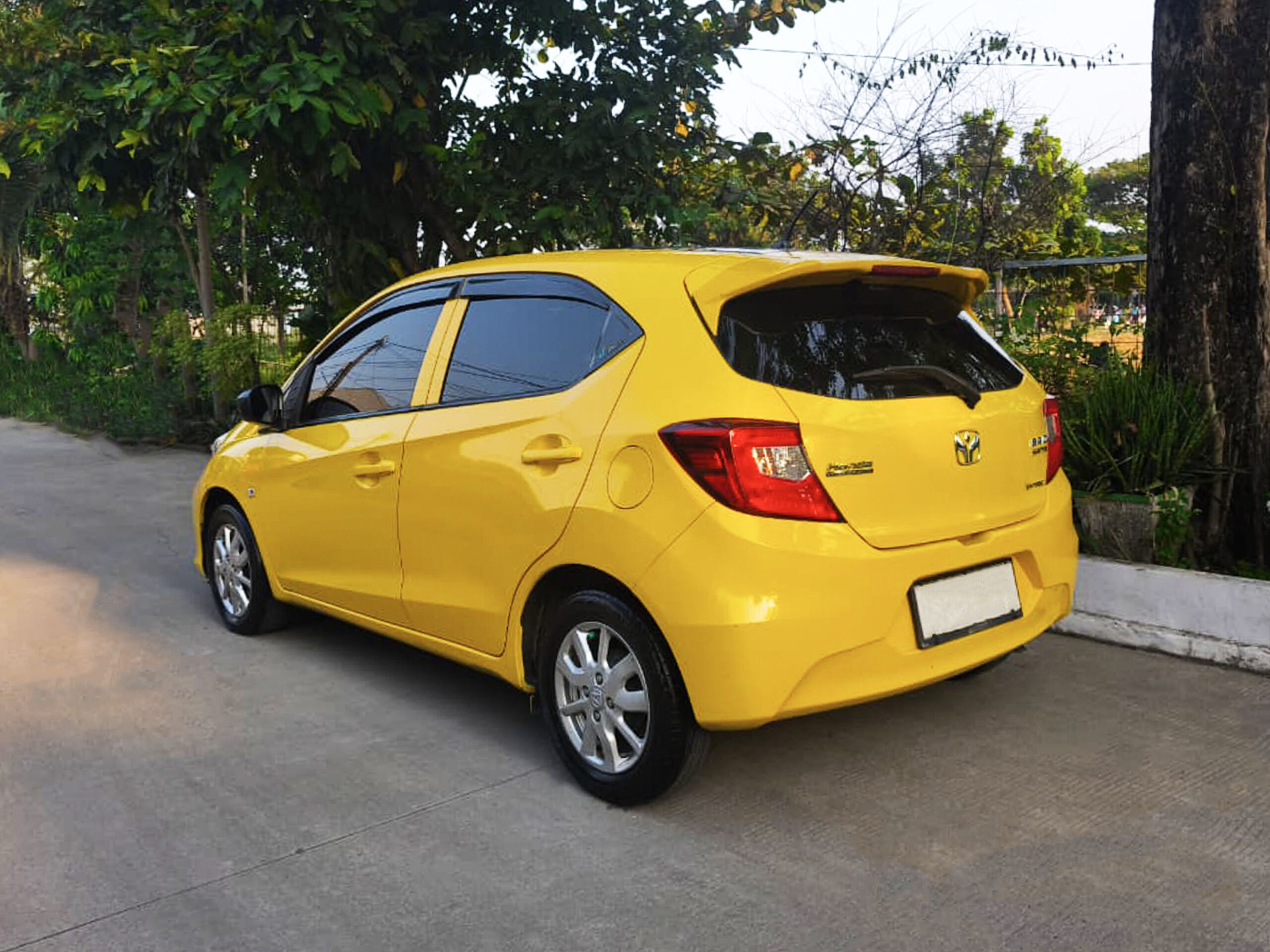 Honda Brio E 2018 M/T - Image 6