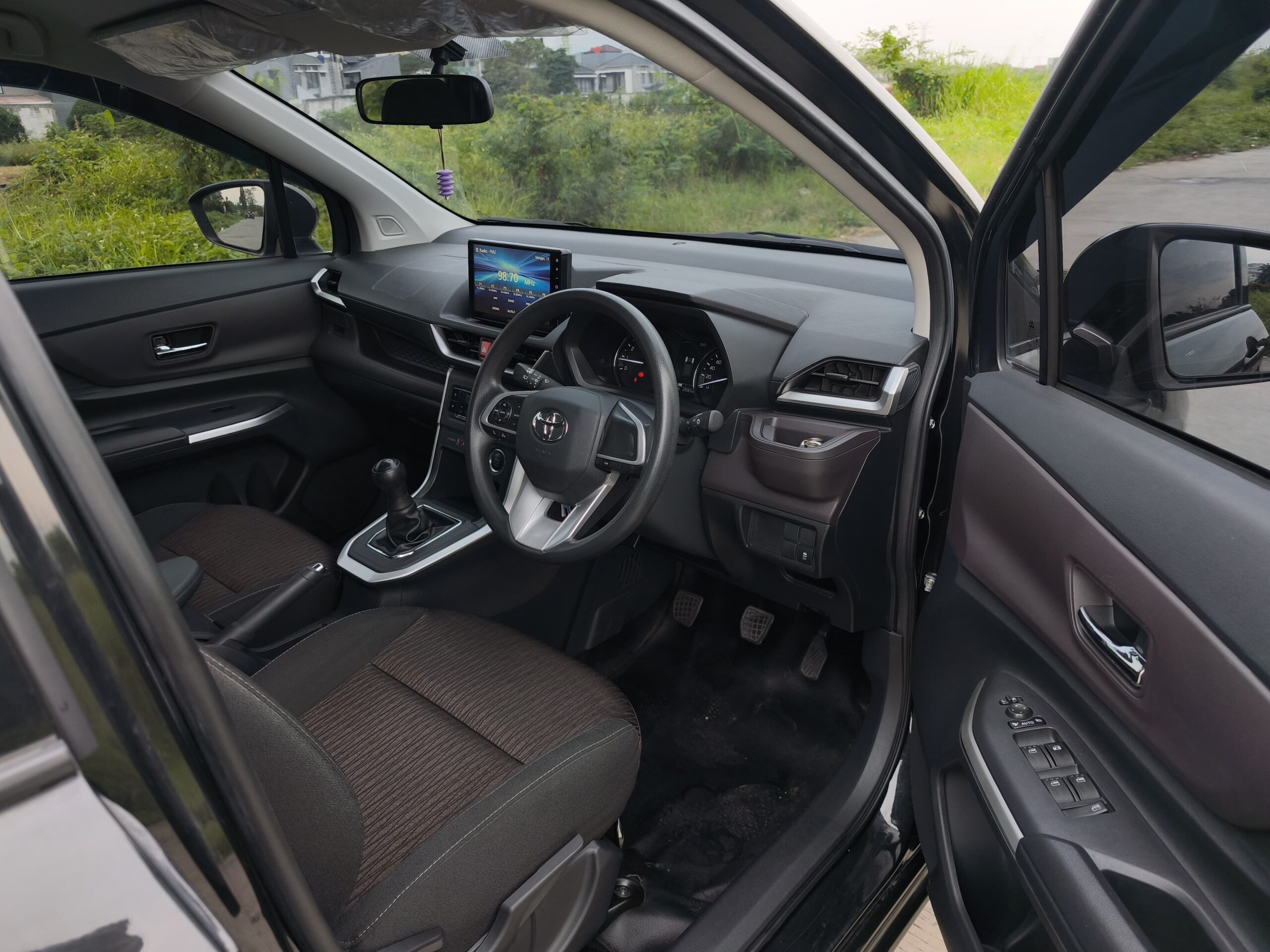 Toyota Avanza G 2022 M/T - Image 7