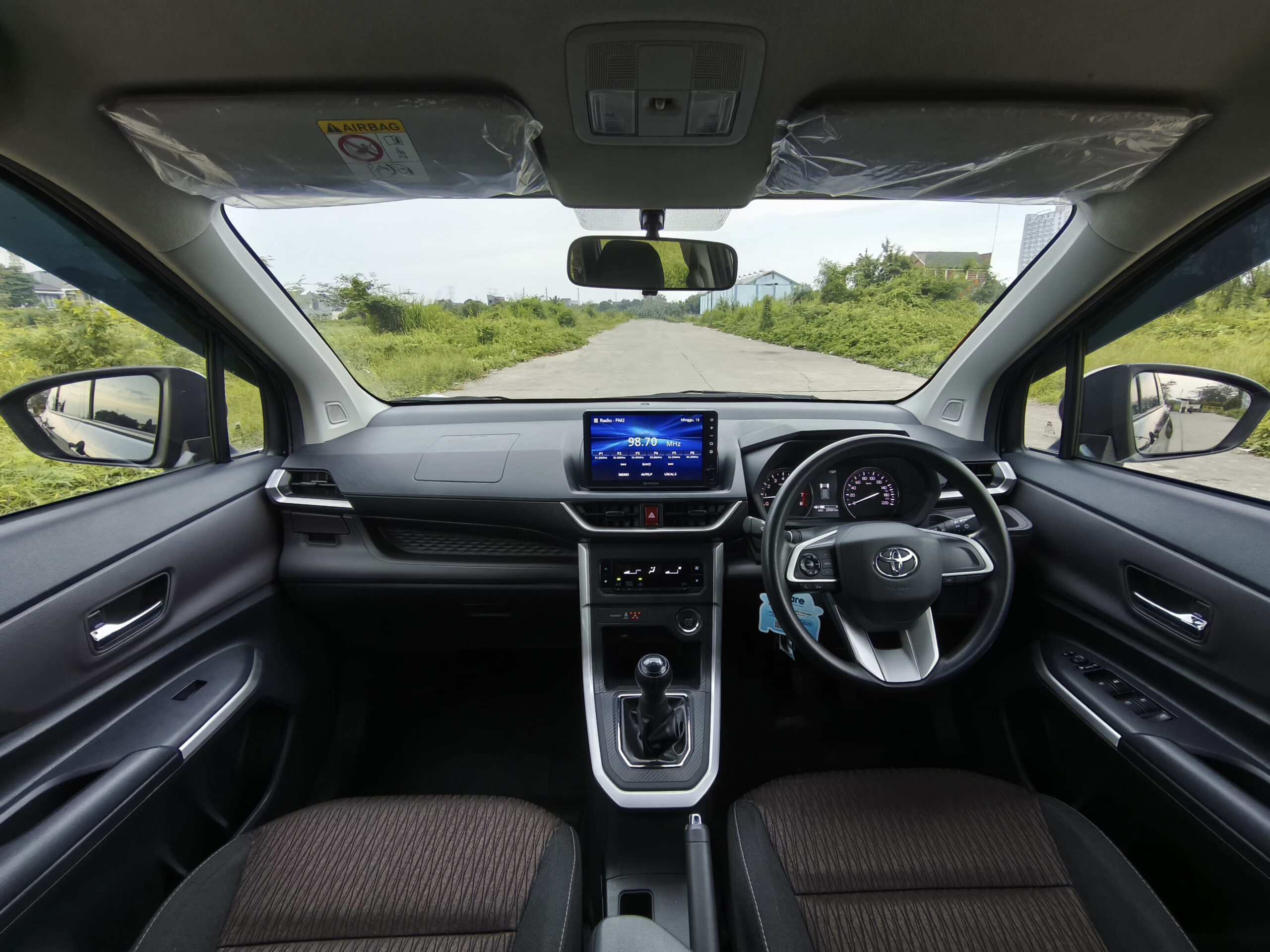 Toyota Avanza G 2022 M/T - Image 9