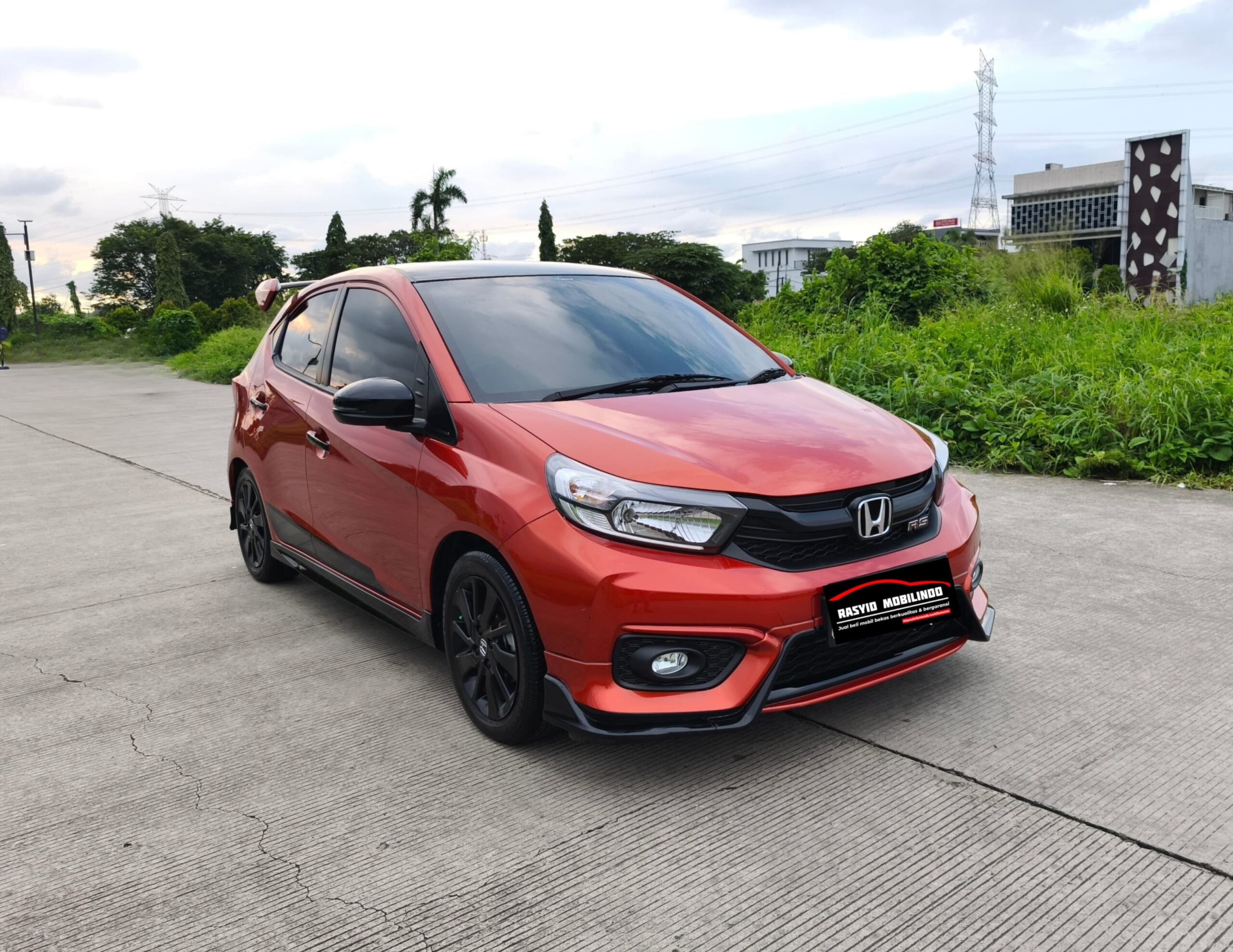 Honda Brio RS Urbanite 2022 CVT - Image 3