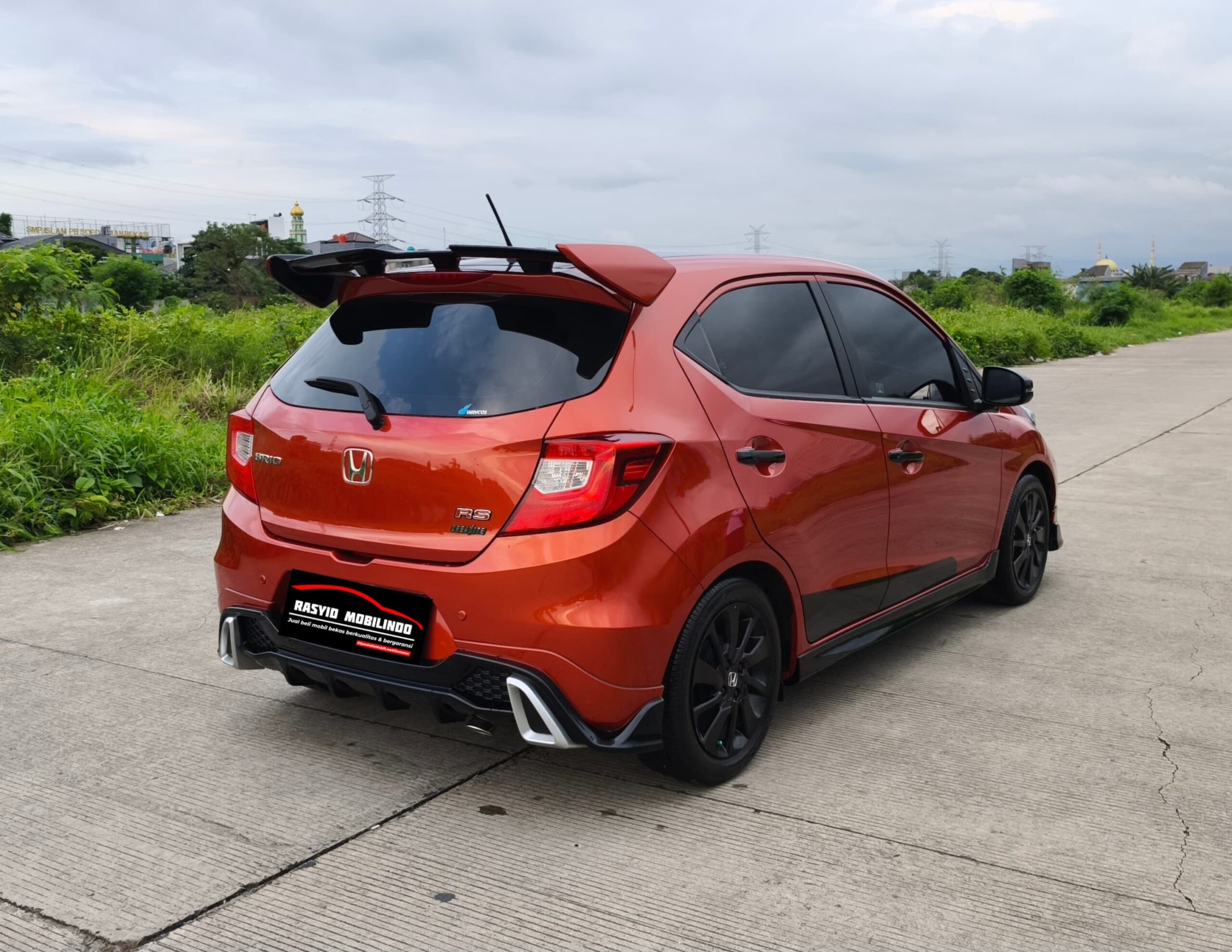Honda Brio RS Urbanite 2022 CVT - Image 6