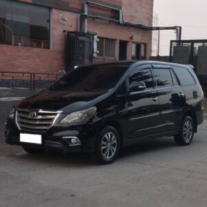 Toyota Innova V A/T 2015