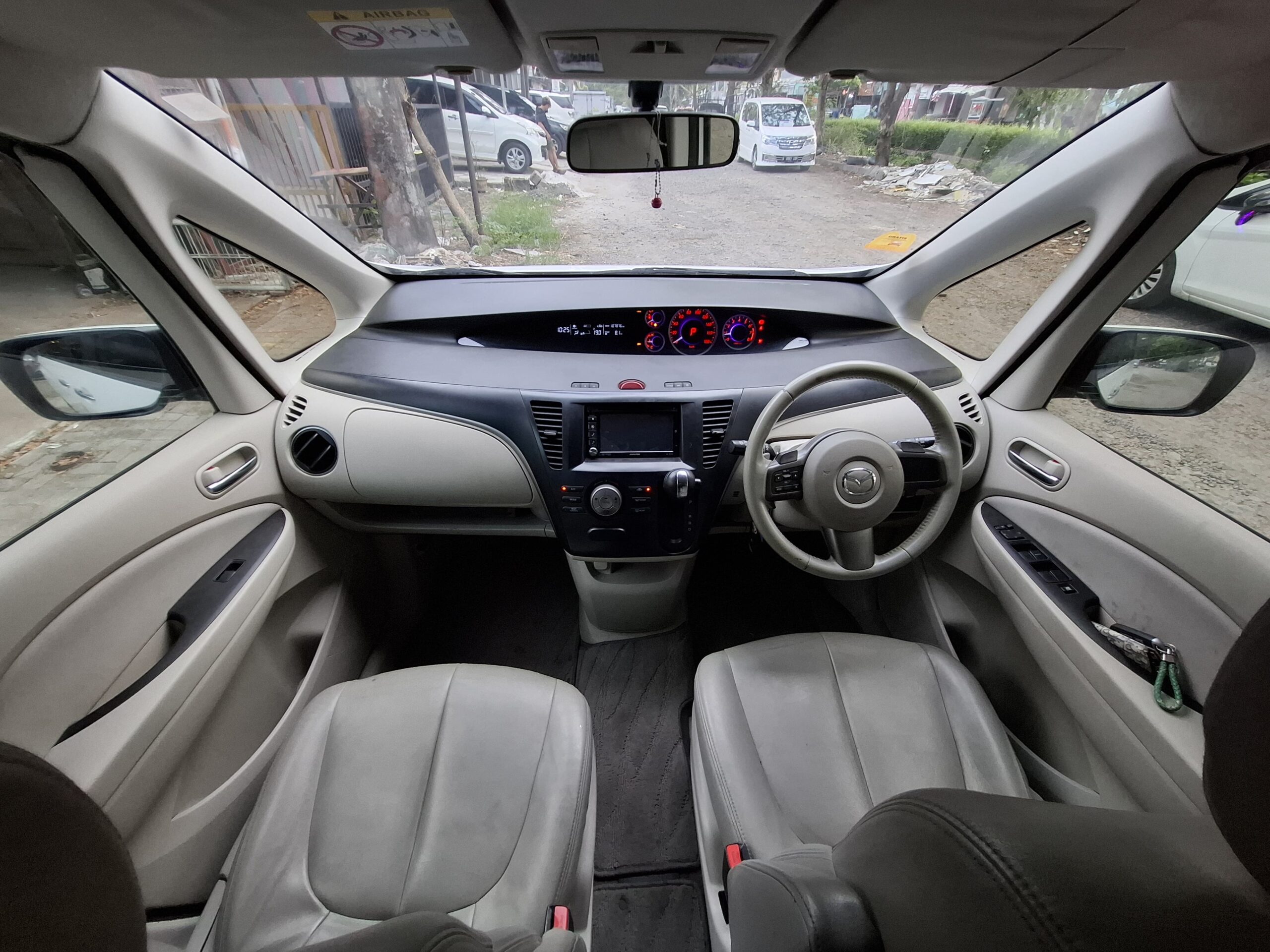 Mazda Biante Skyactiv 2014 - Image 8