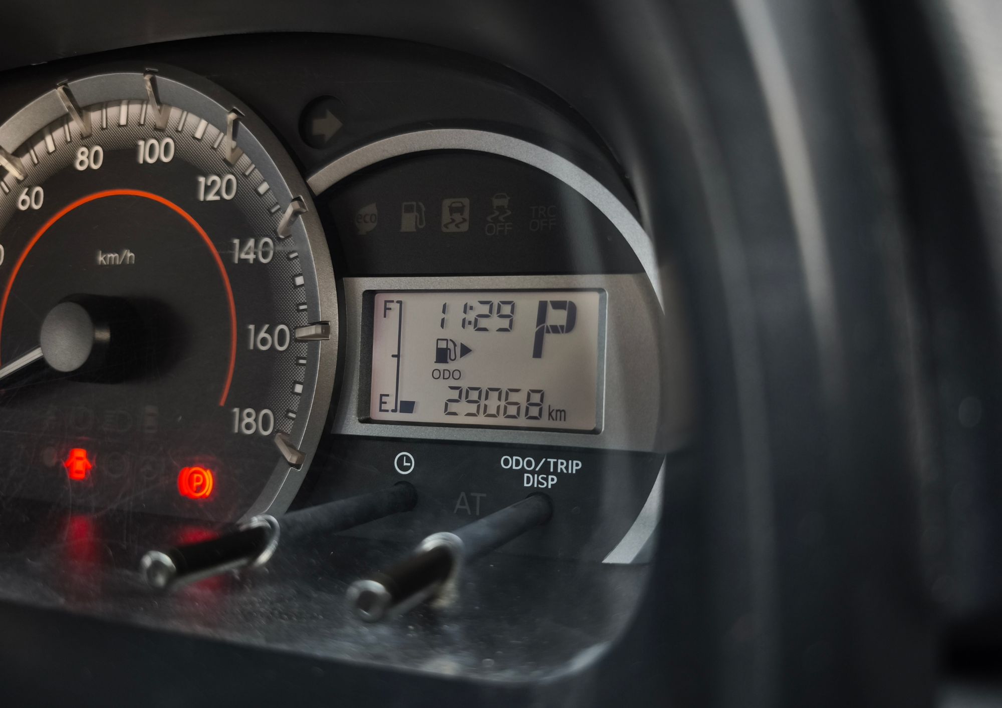 TOYOTA AVANZA VELOZ GR 2021 A/T - Image 11