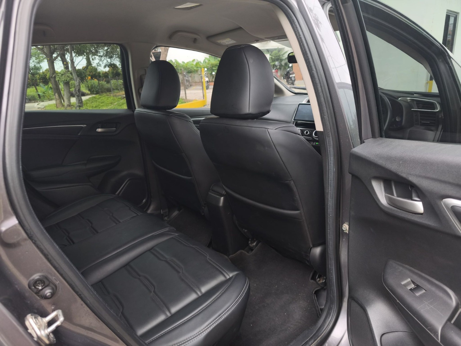 Honda Jazz RS 2017 CVT - Image 10