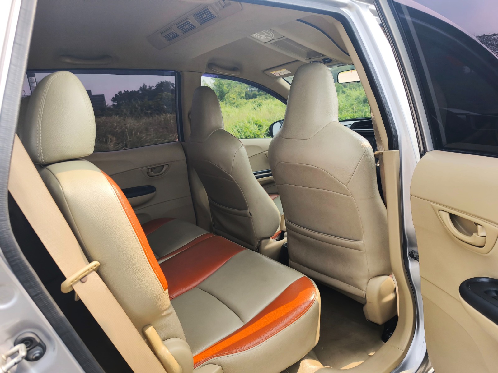 Honda Mobilio 1.5 E 2016 CVT - Image 10