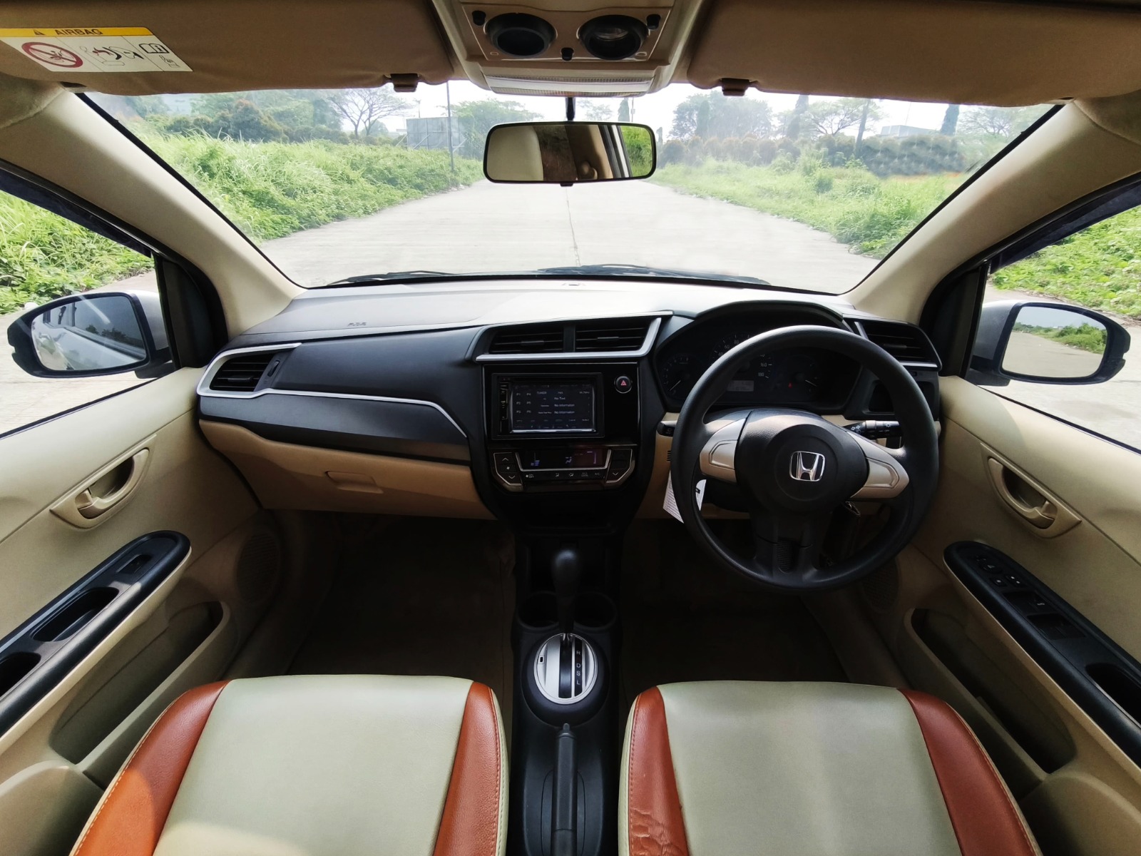 Honda Mobilio 1.5 E 2016 CVT - Image 11