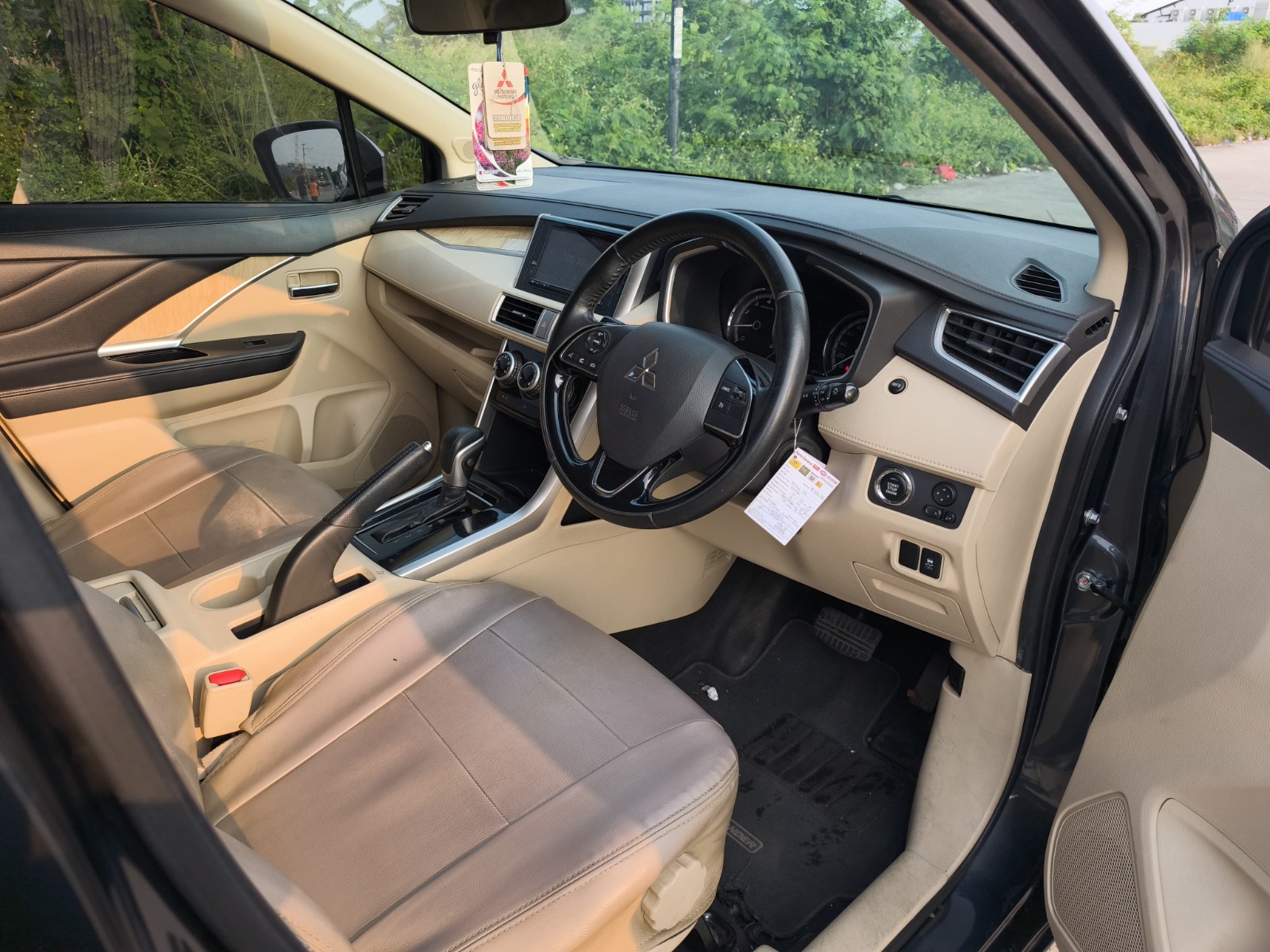 Mitsubishi Xpander Ultimate 2020 A/T - Image 9