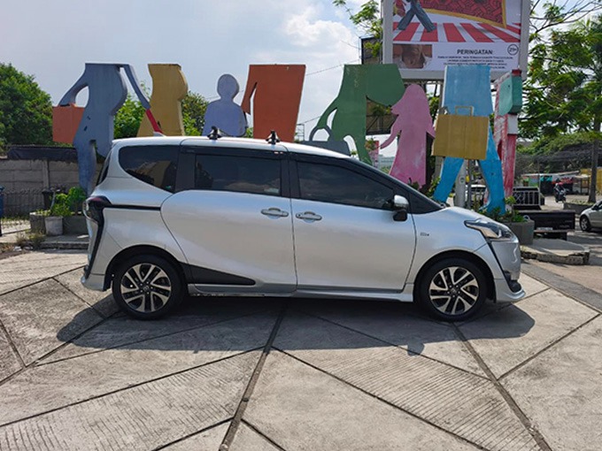 Toyota Sienta Q 2018 CVT - Image 7