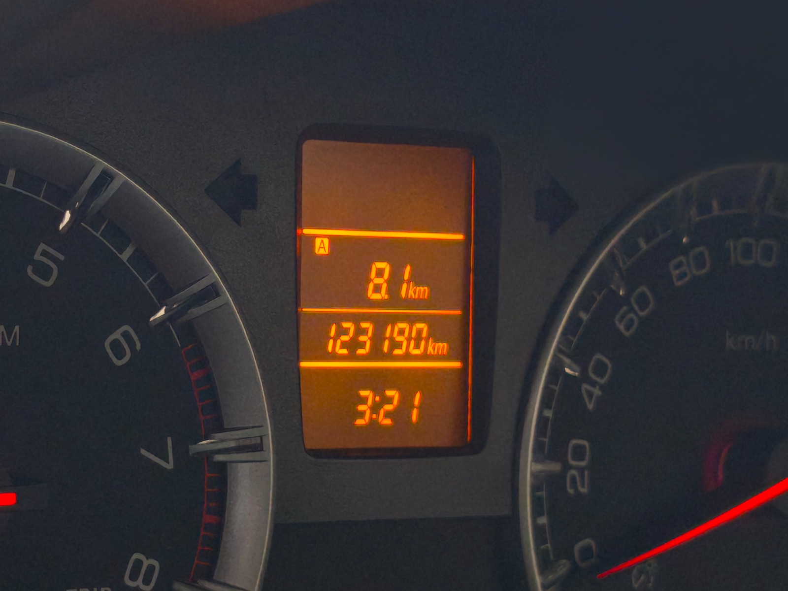 Suzuki Ertiga GL 2016 M/T - Image 10