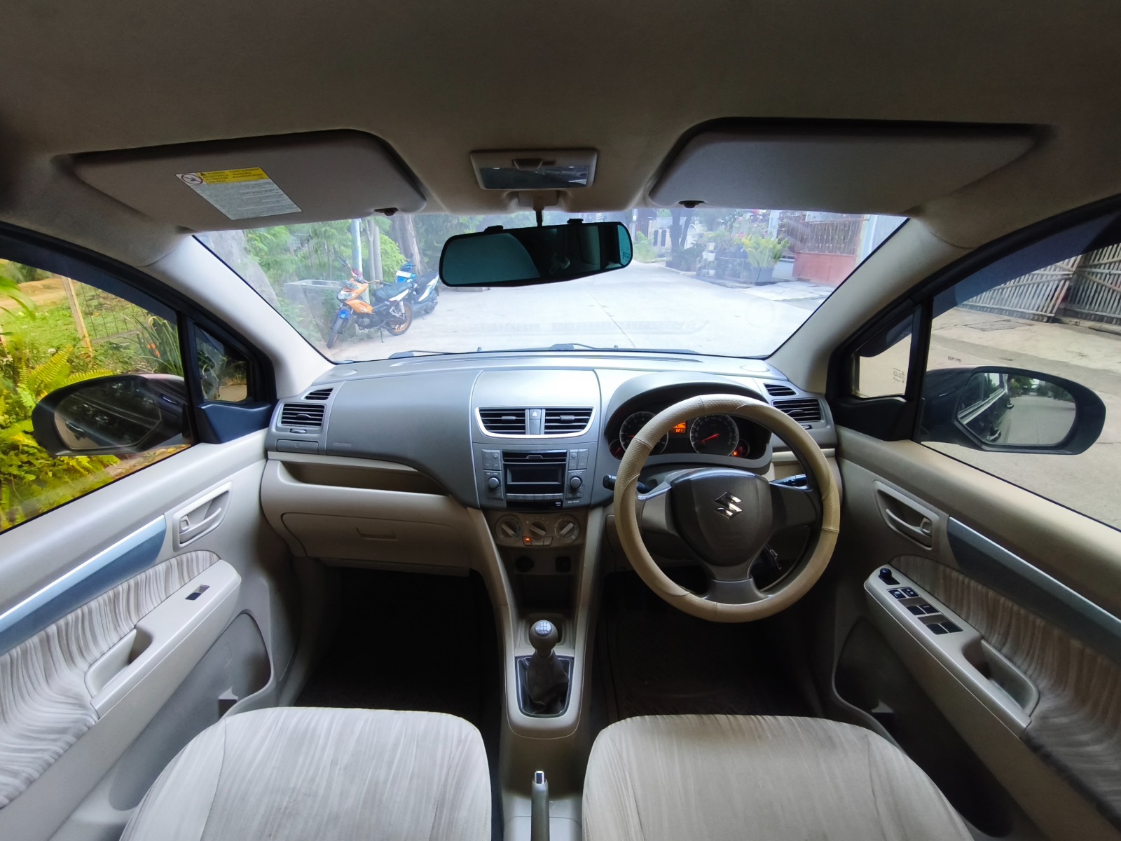 Suzuki Ertiga GL 2016 M/T - Image 9