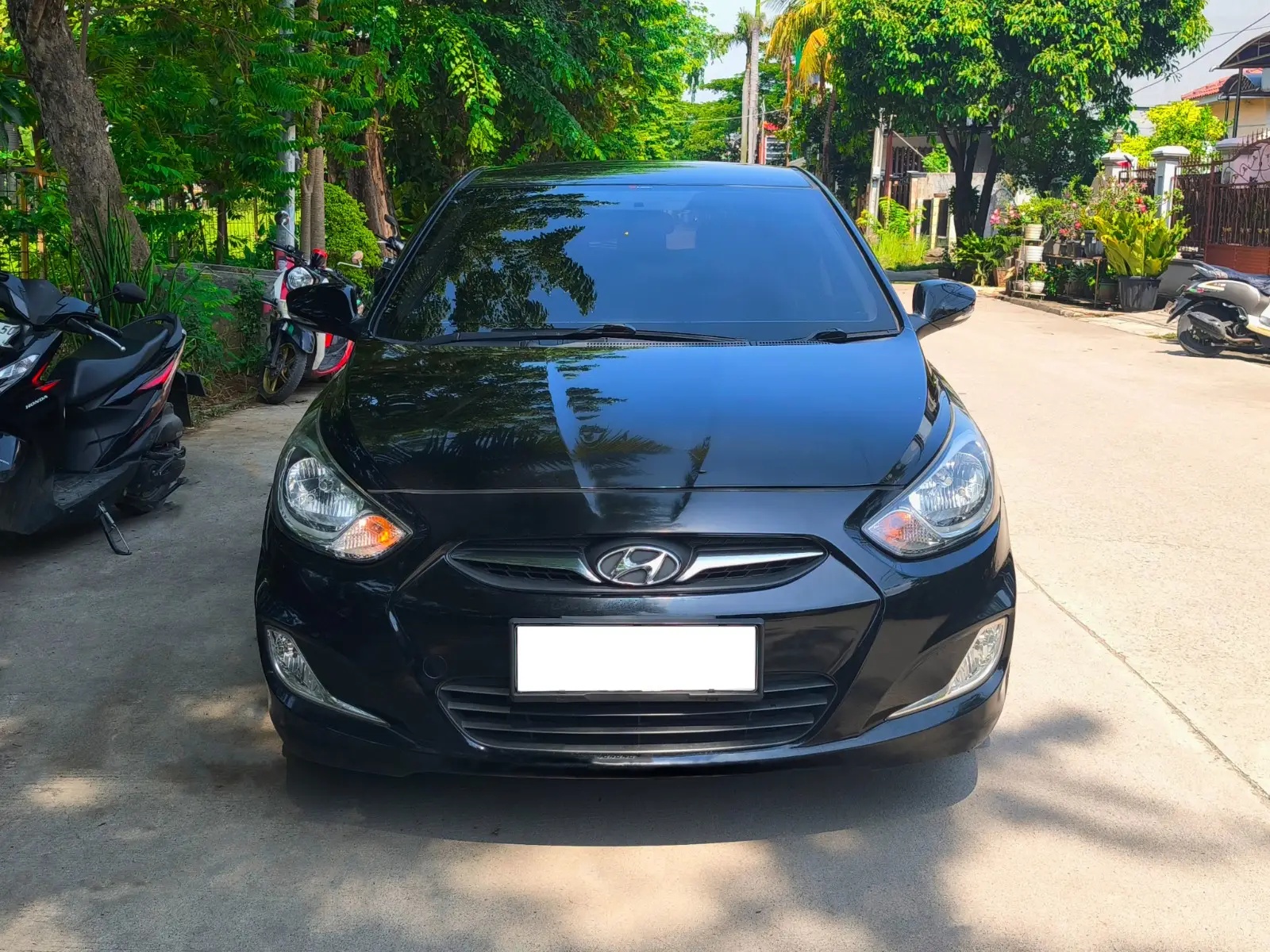 HYUNDAI GRAND NEW AVEGA A/T 2013 - Image 2