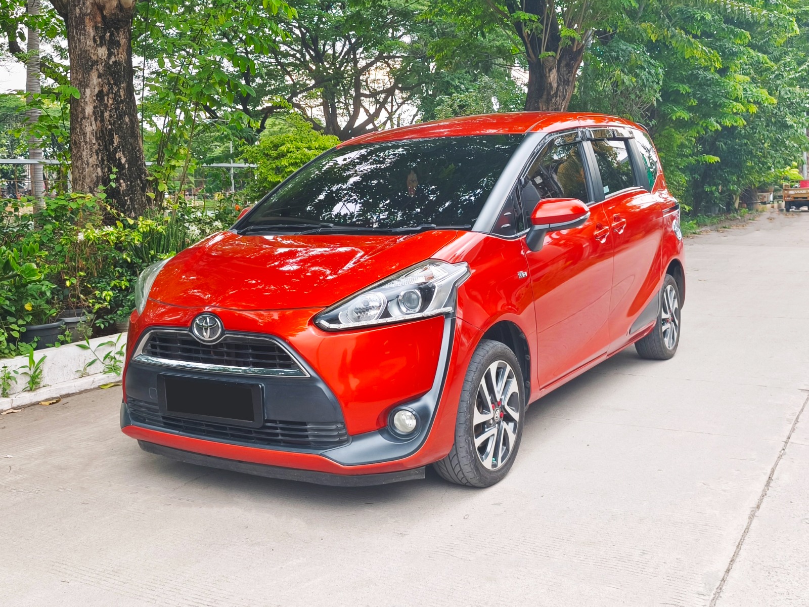 Toyota Sienta V 2016 CVT