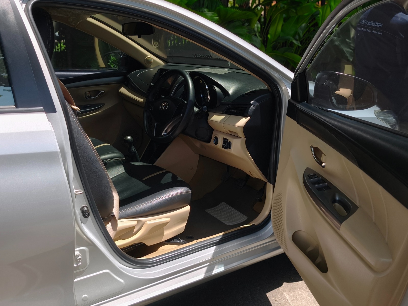 Toyota Vios G 2013 M/T - Image 8