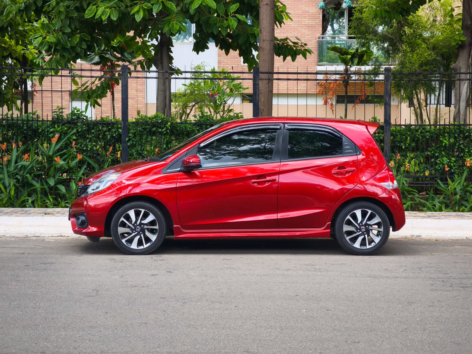 Honda Brio RS 2017 CVT - Image 7