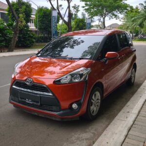Toyota Sienta G 2017 CVT