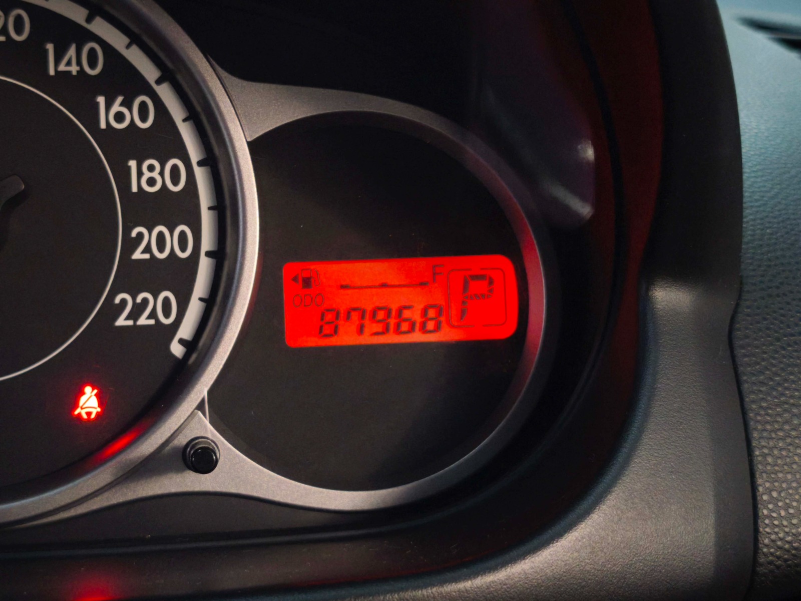 Mazda 2 V 2013 A/T - Image 12