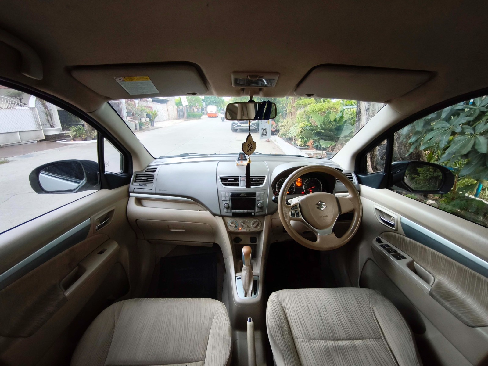 Suzuki Ertiga GX 2014 A/T - Image 9