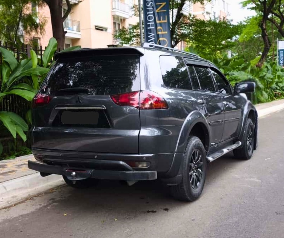 Pajero Sport Exceed 2011 A/T - Image 5