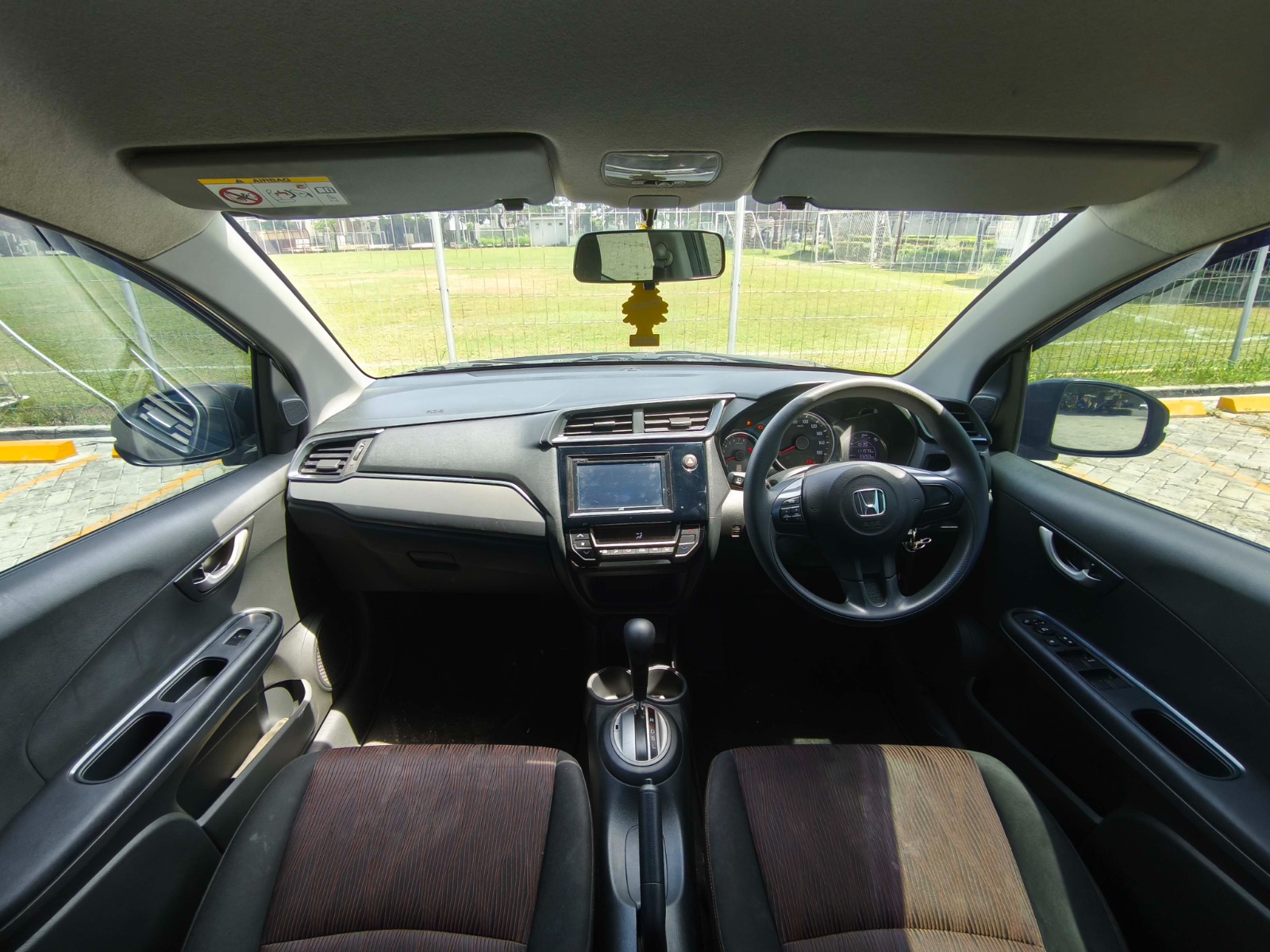 Honda Mobilio RS 2017 CVT - Image 11