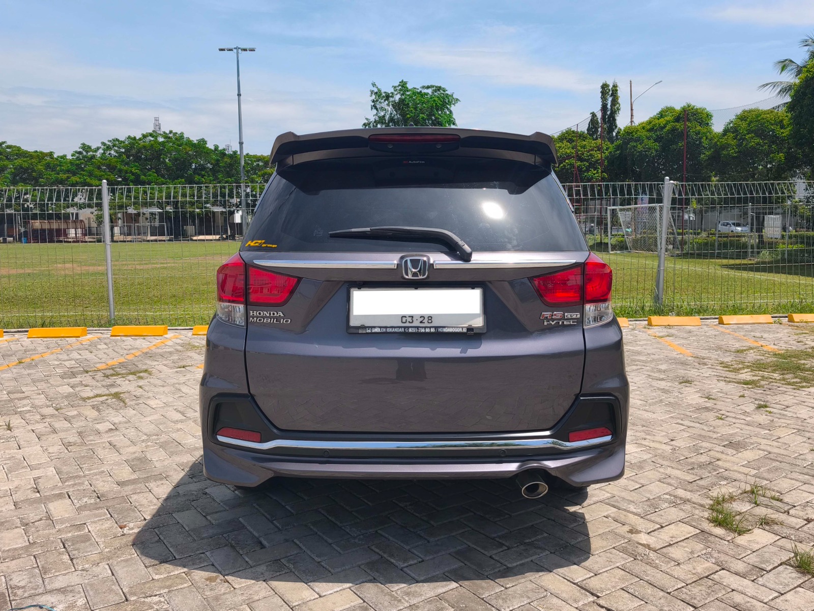 Honda Mobilio RS 2017 CVT - Image 5