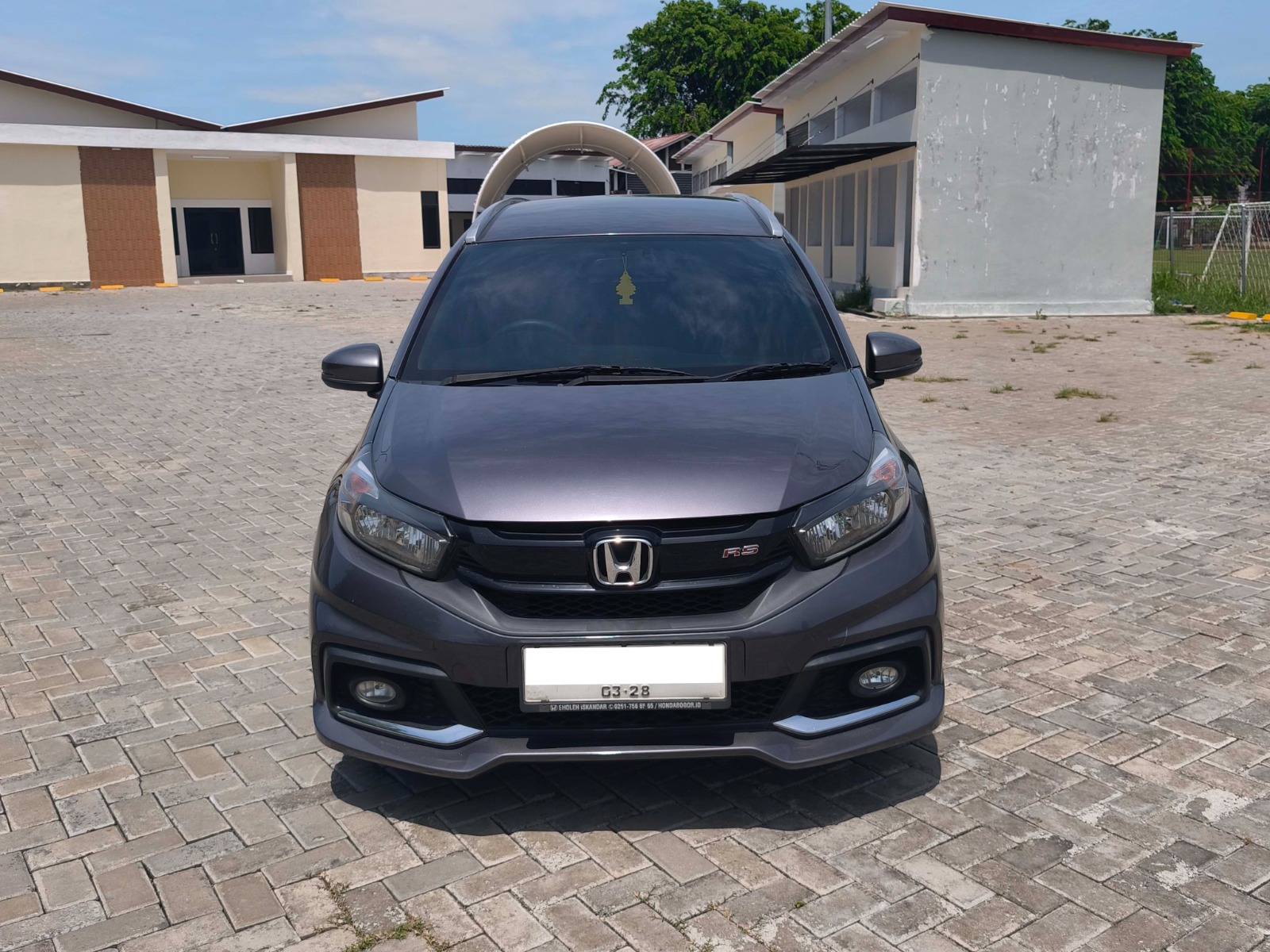 Honda Mobilio RS 2017 CVT - Image 2