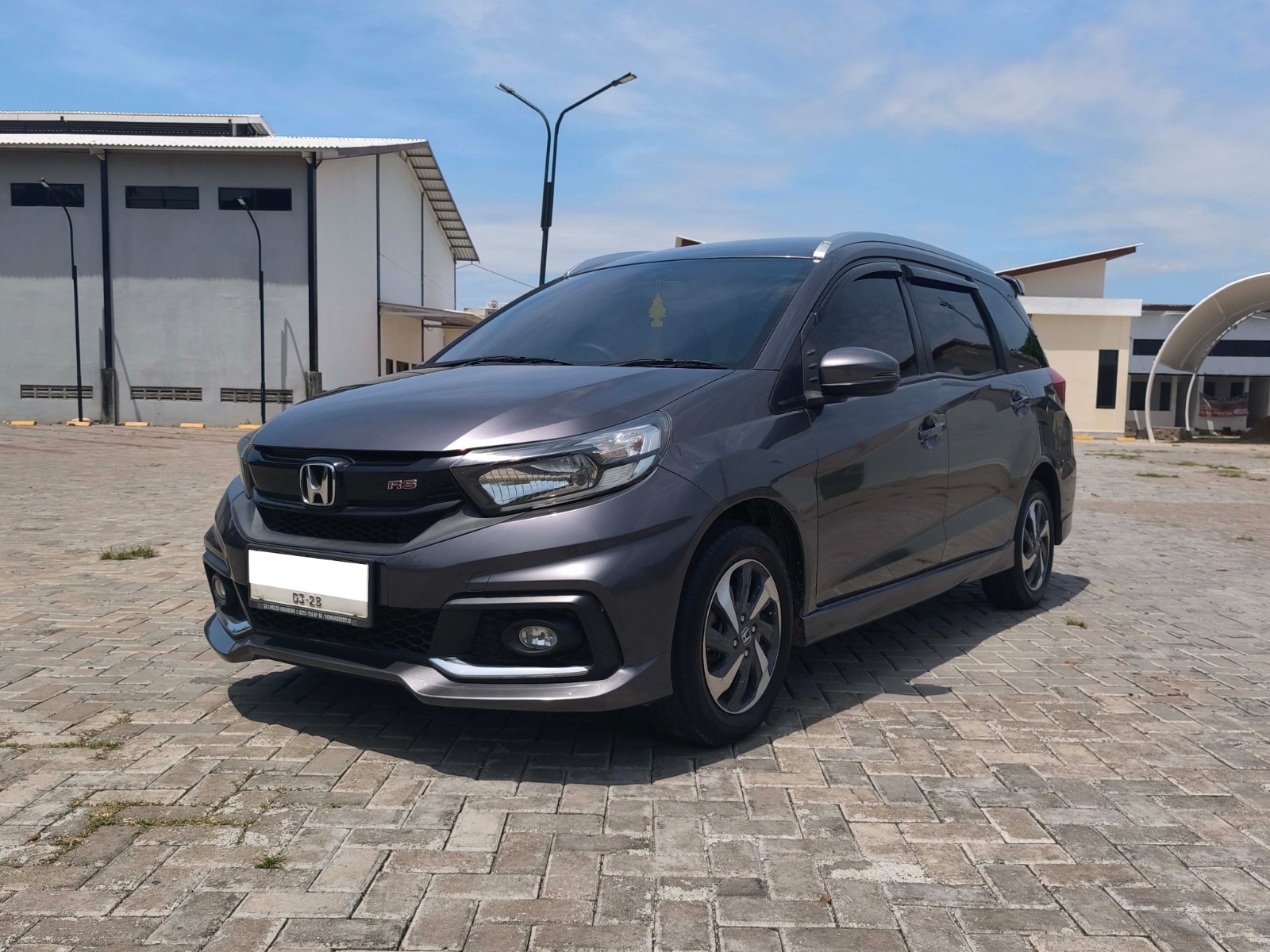 Honda Mobilio RS 2017 CVT