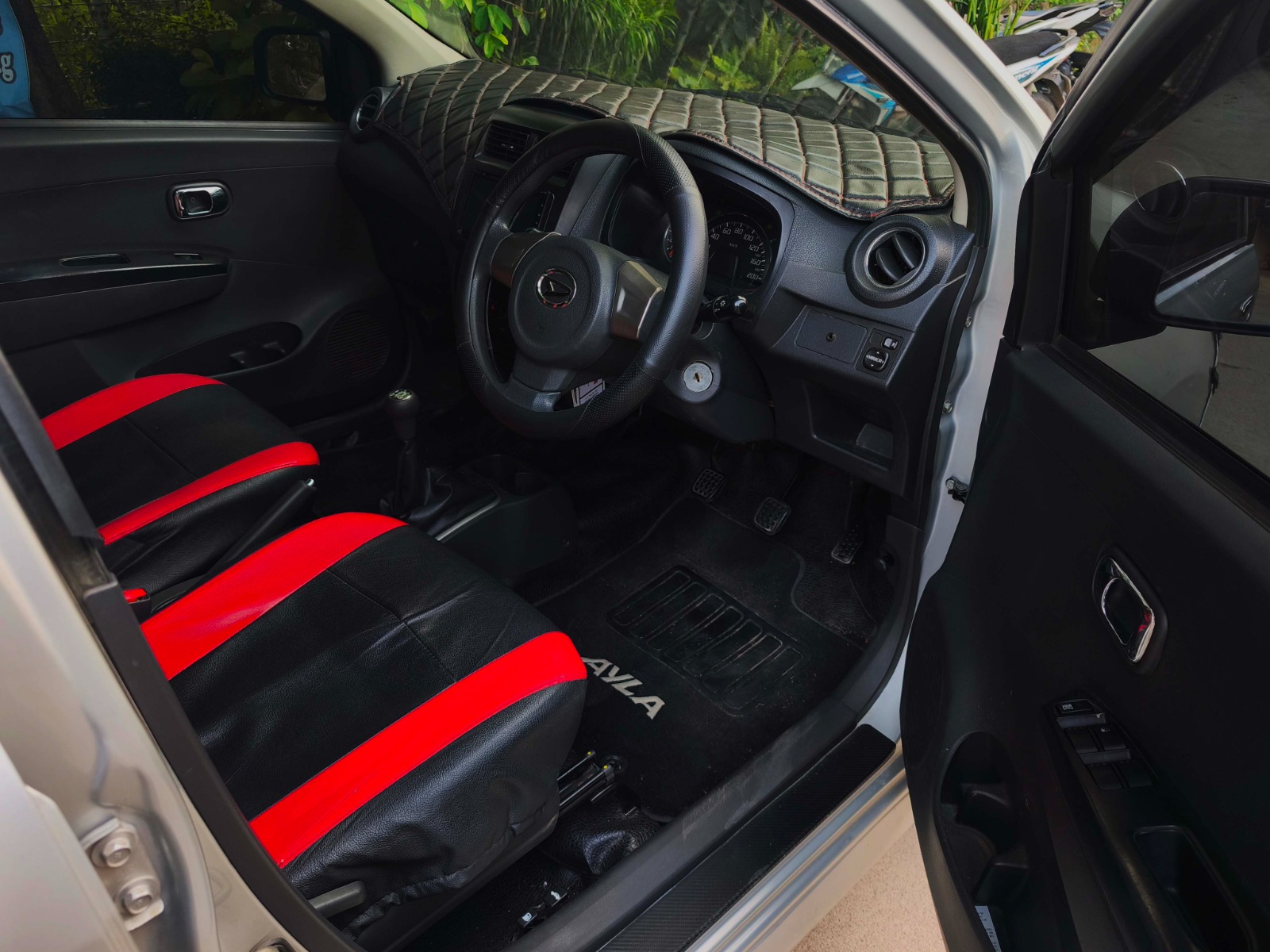 Daihatsu Ayla X 2017 M/T - Image 9