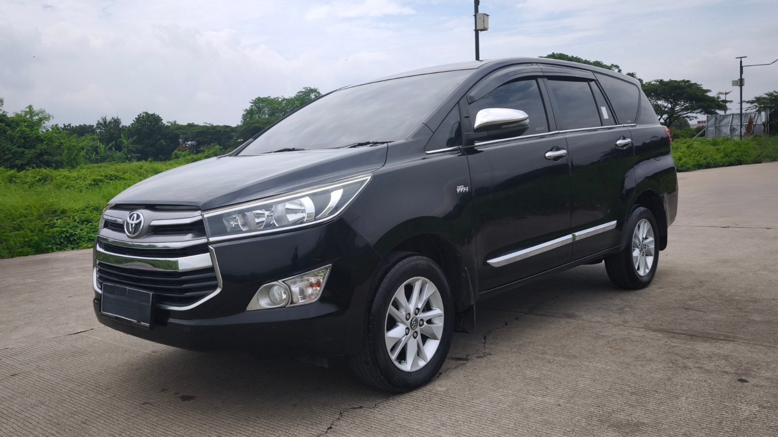 Toyota Innova G Luxury 2017 A/T