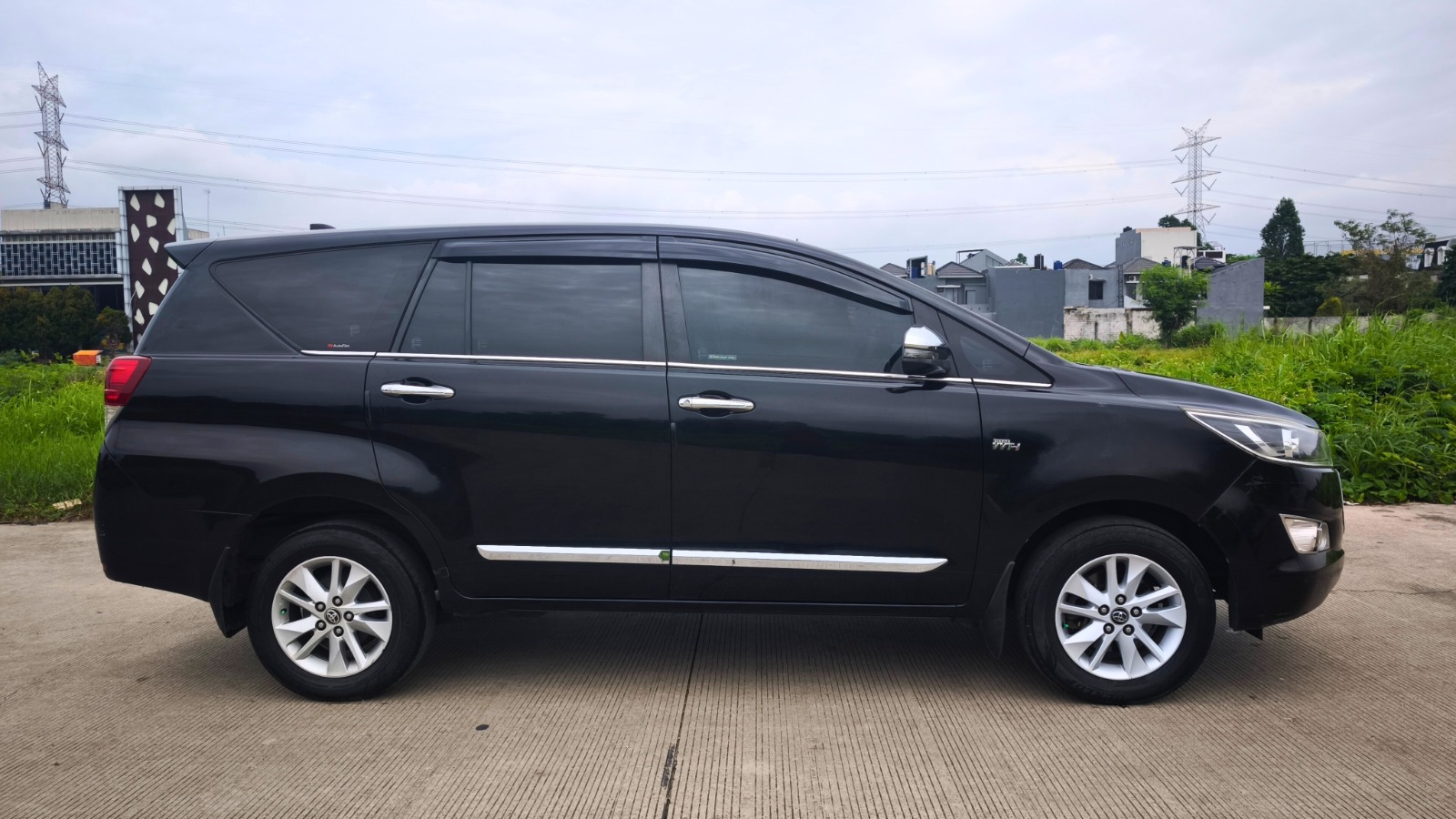 Toyota Innova G Luxury 2017 A/T - Image 7