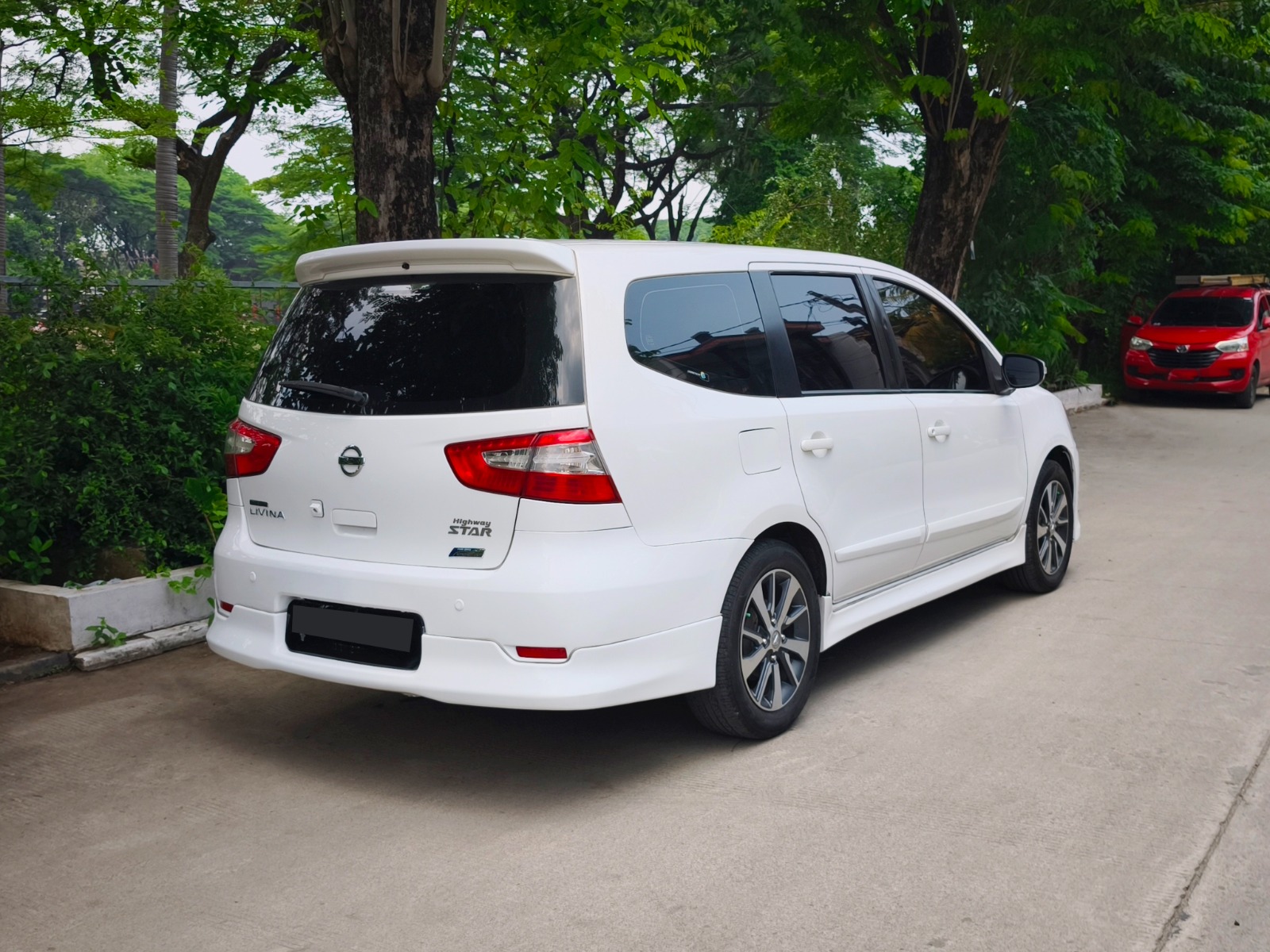 Grand Livina HWS Autech 2017 A/T - Image 6