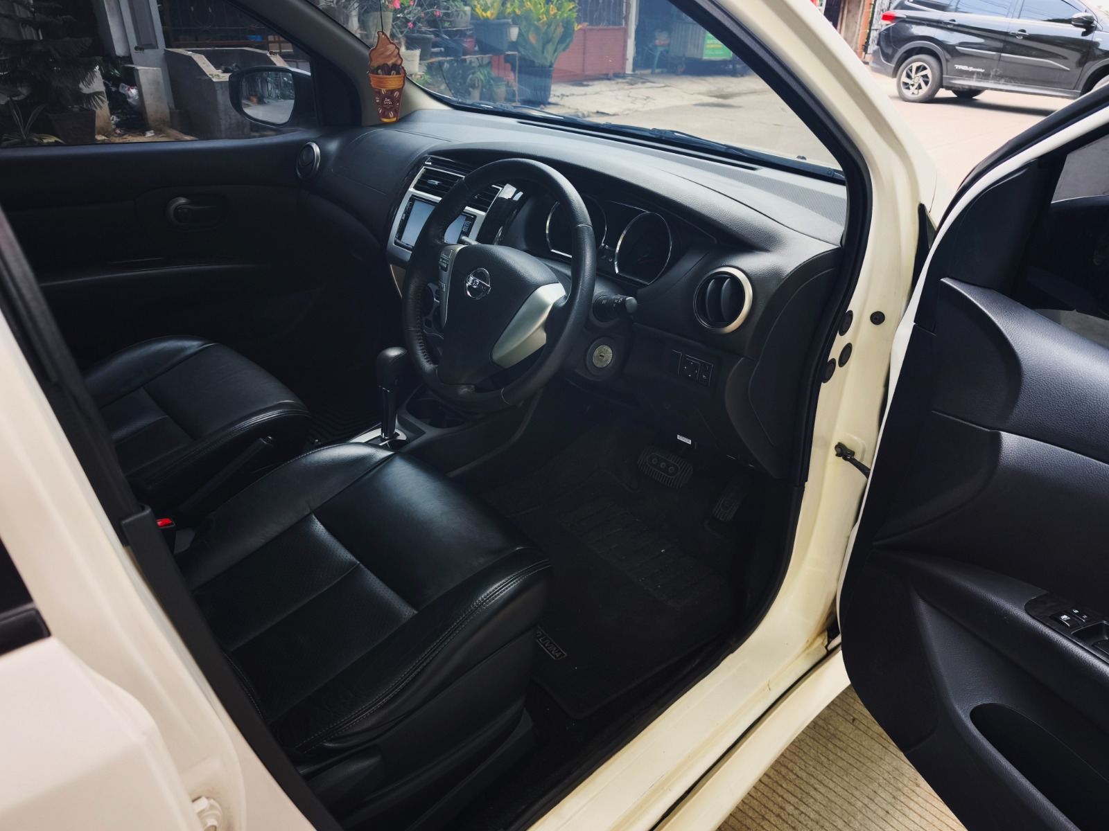 Grand Livina HWS Autech 2017 A/T - Image 10