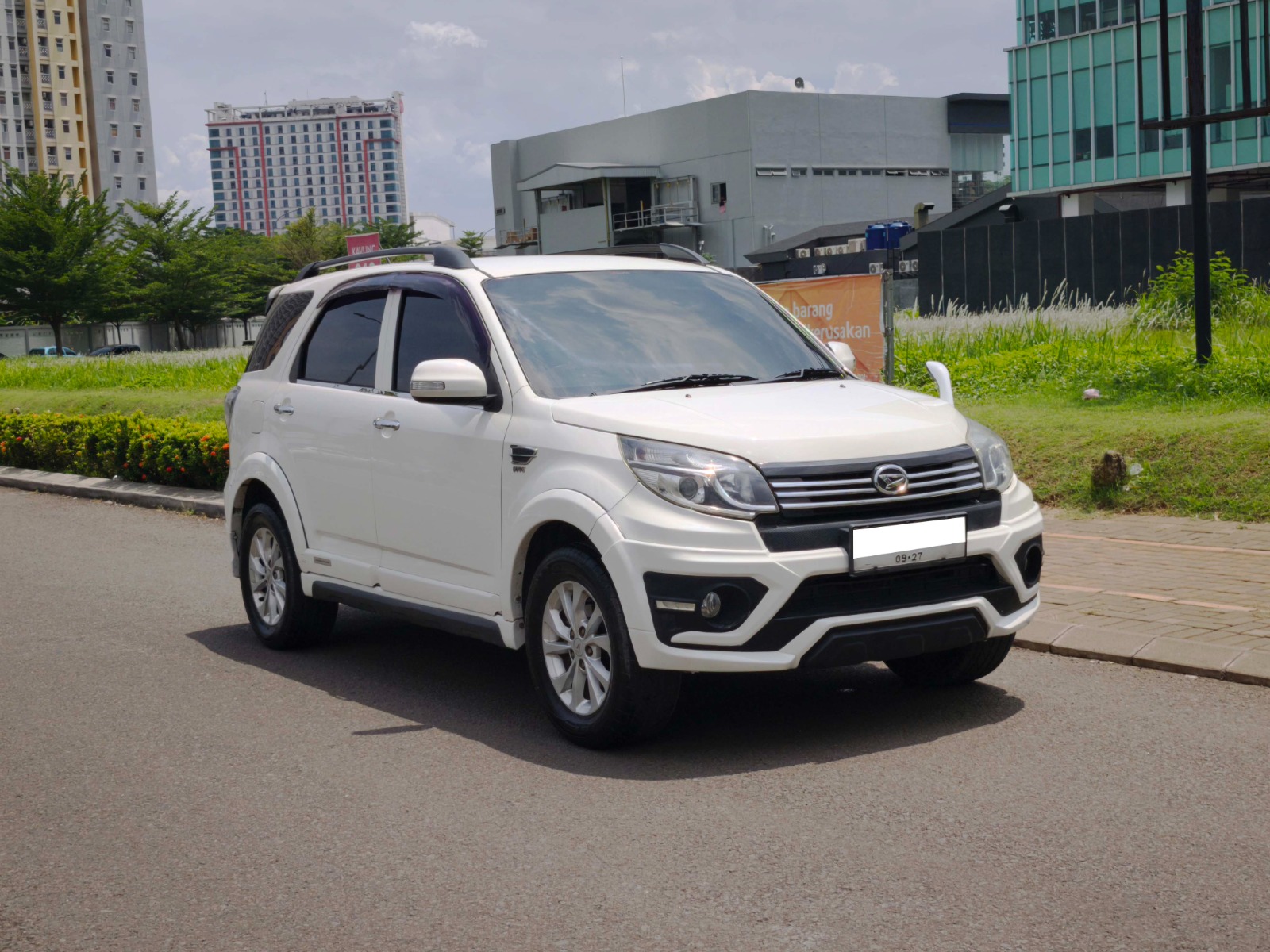 Daihatsu Terios R AT Adventure 2017 - Image 3