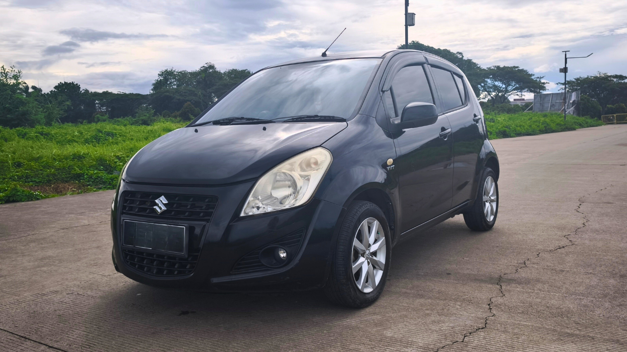 Suzuki Splash GL MT 2015 Hitam