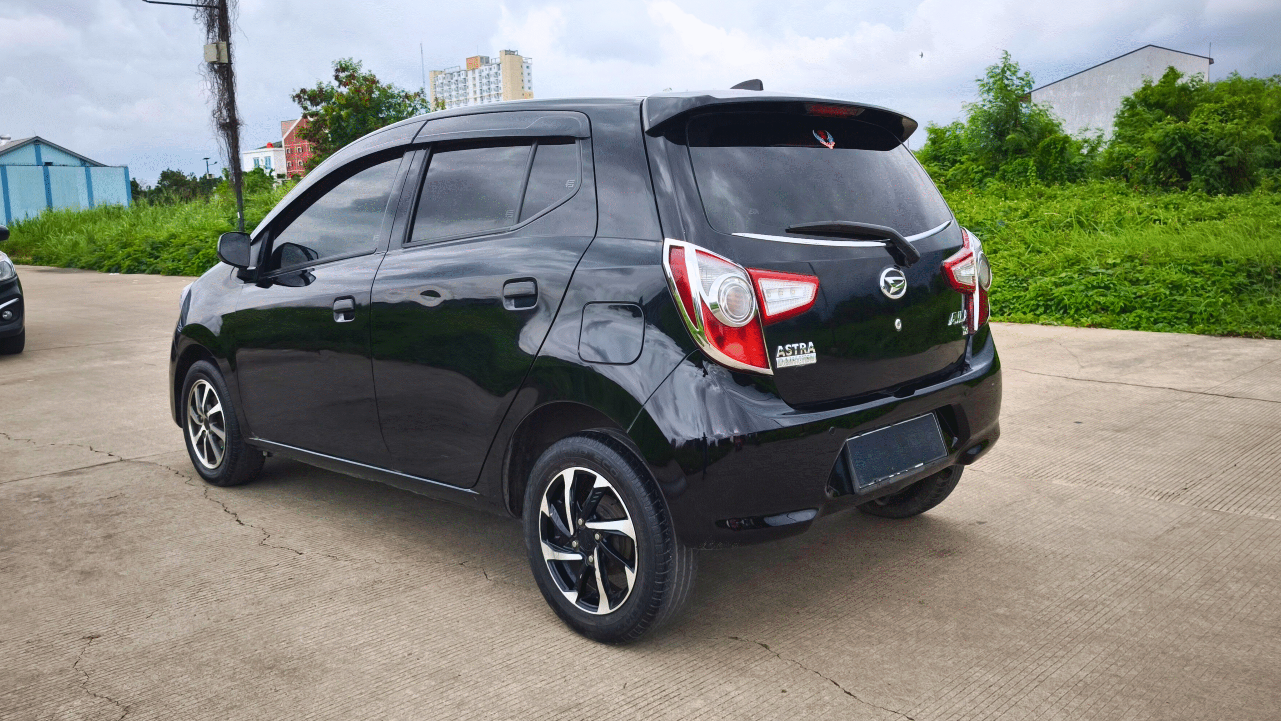 Ayla X AT 2021 Hitam - Image 6