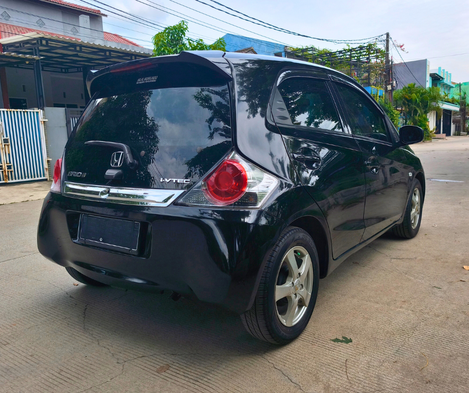 Honda Brio E AT 2015 Hitam - Image 4