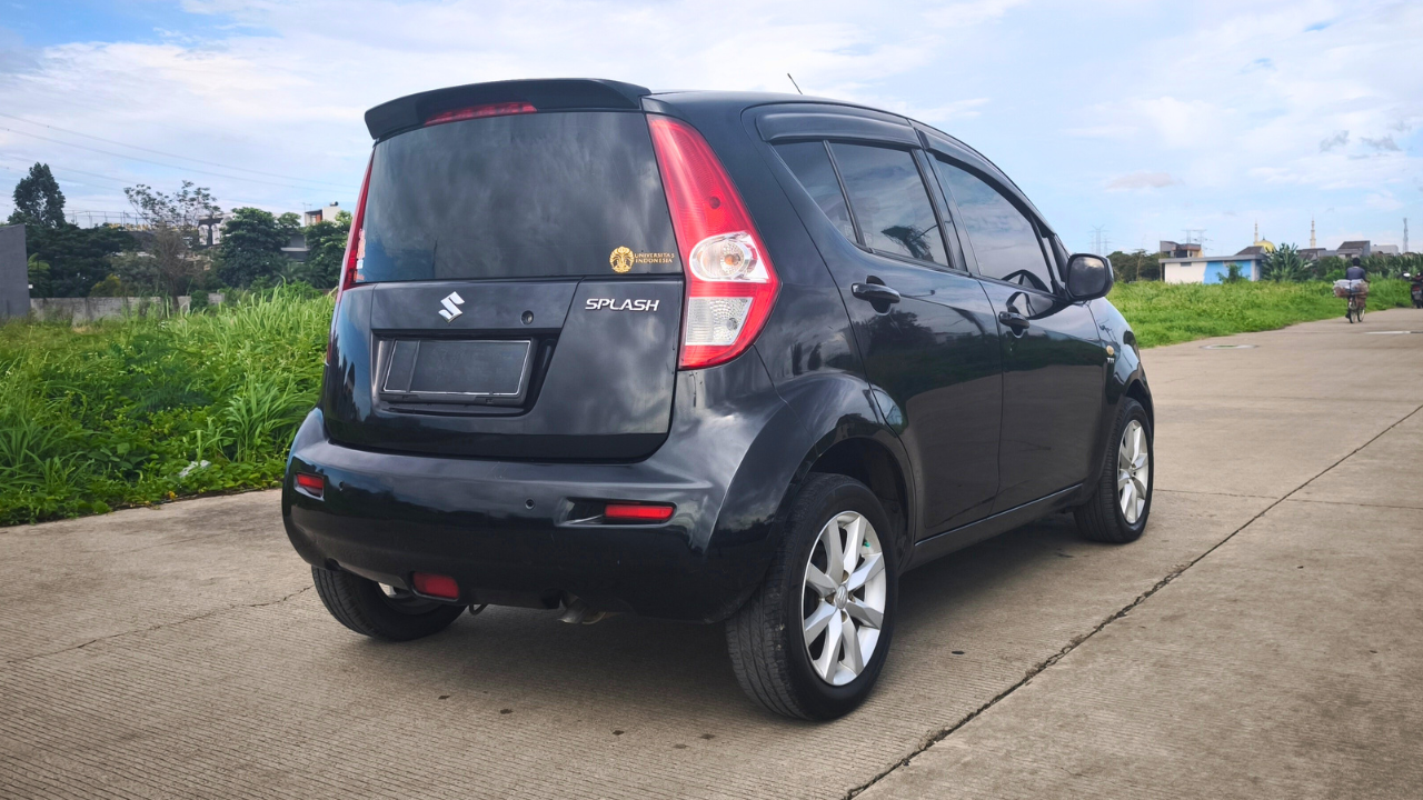 Suzuki Splash GL MT 2015 Hitam - Image 4