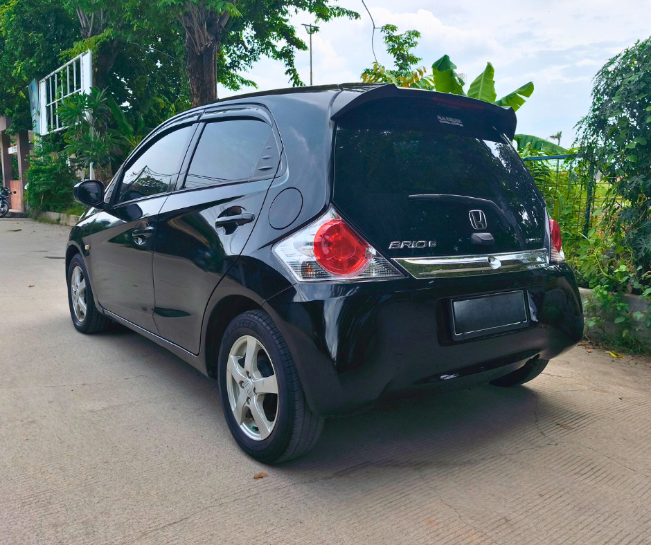 Honda Brio E AT 2015 Hitam - Image 6
