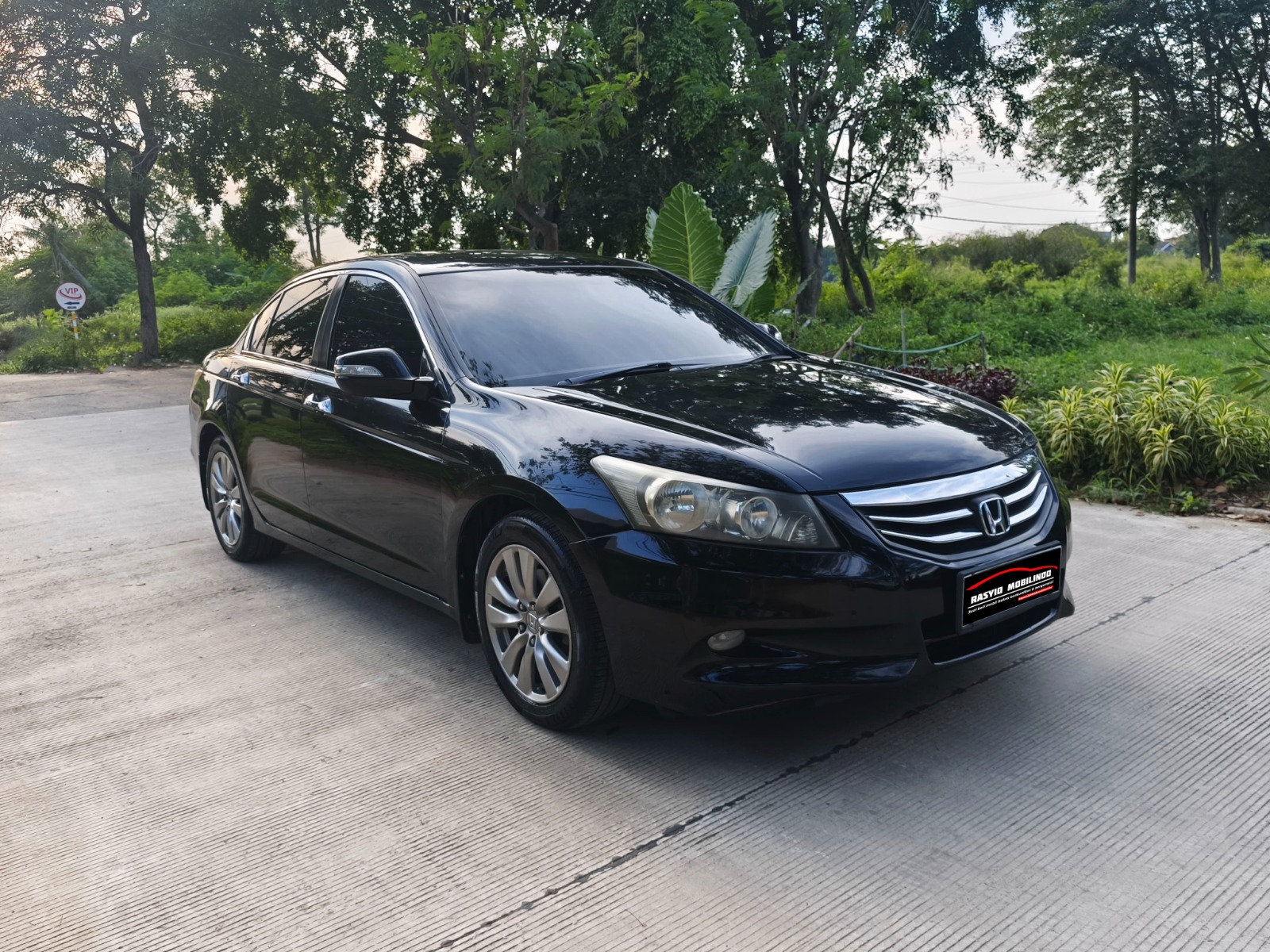 Honda Accord VTIL 2011 Hitam - Image 10