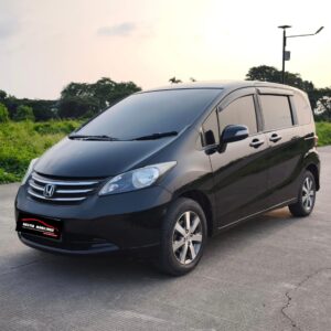 Honda Freed PSD AT 2011 Hitam